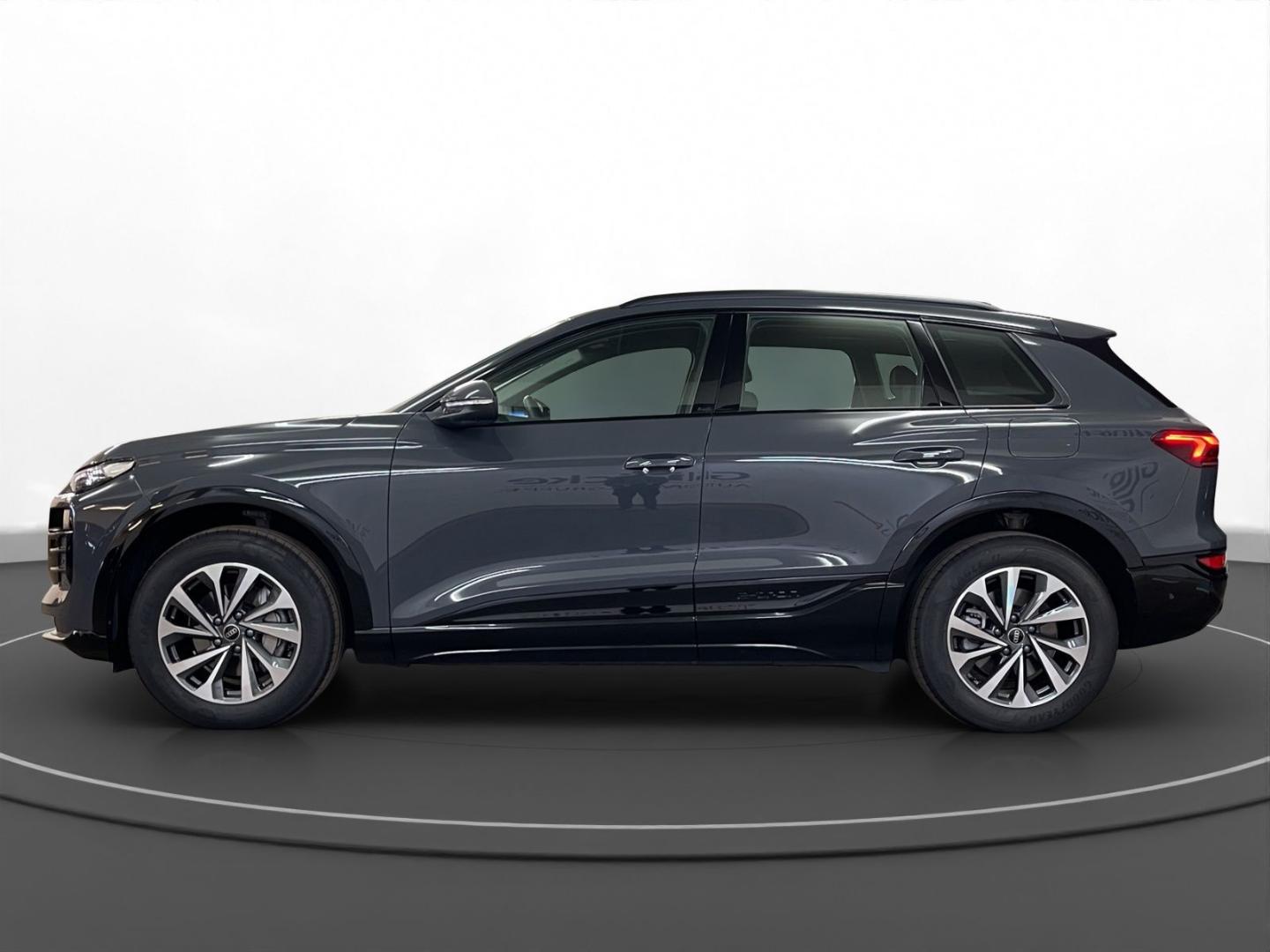 Image about Audi Q6 SUV e-tron e-tron quattro