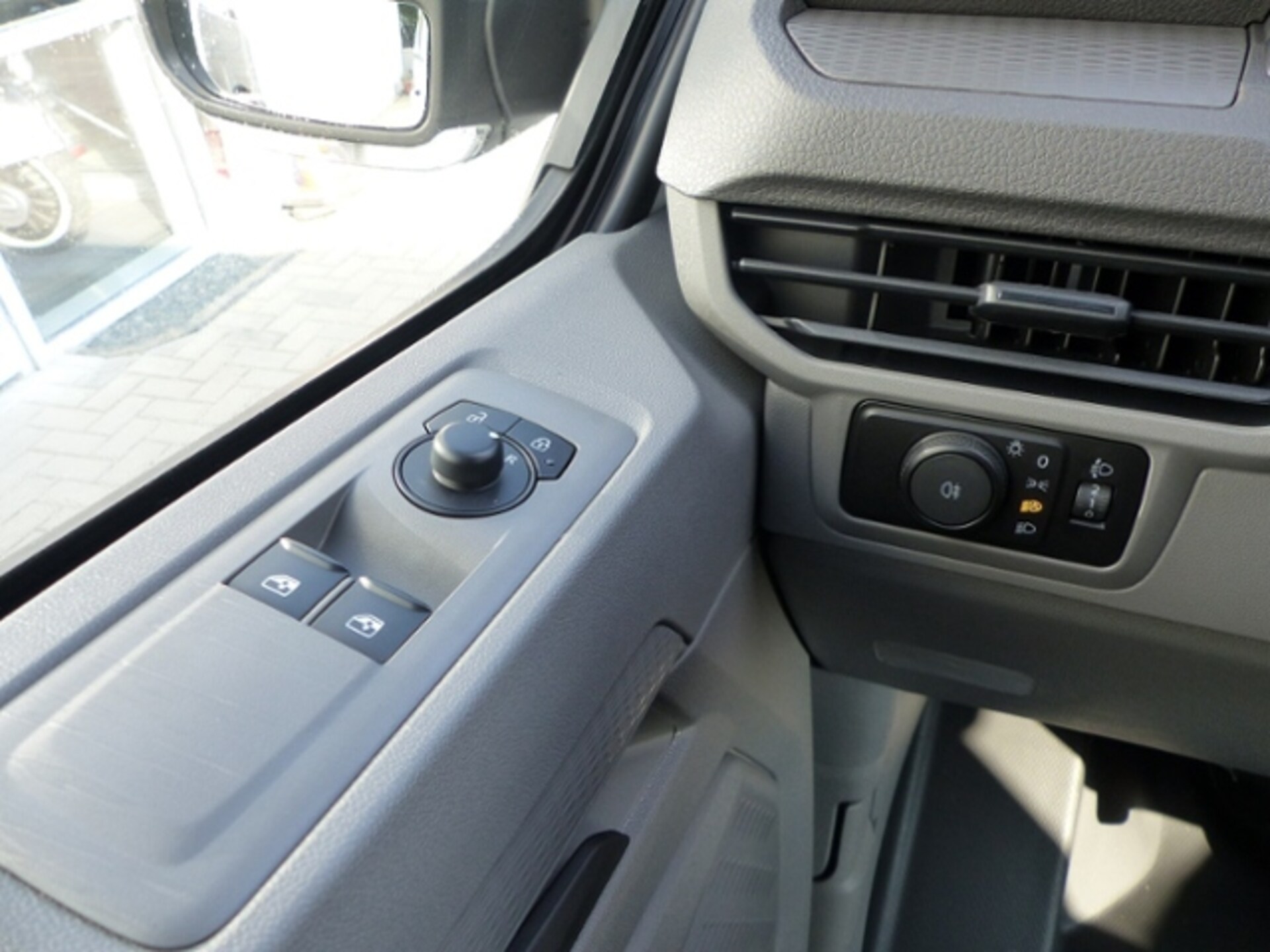 Volkswagen Transporter Kasten langer Radstand