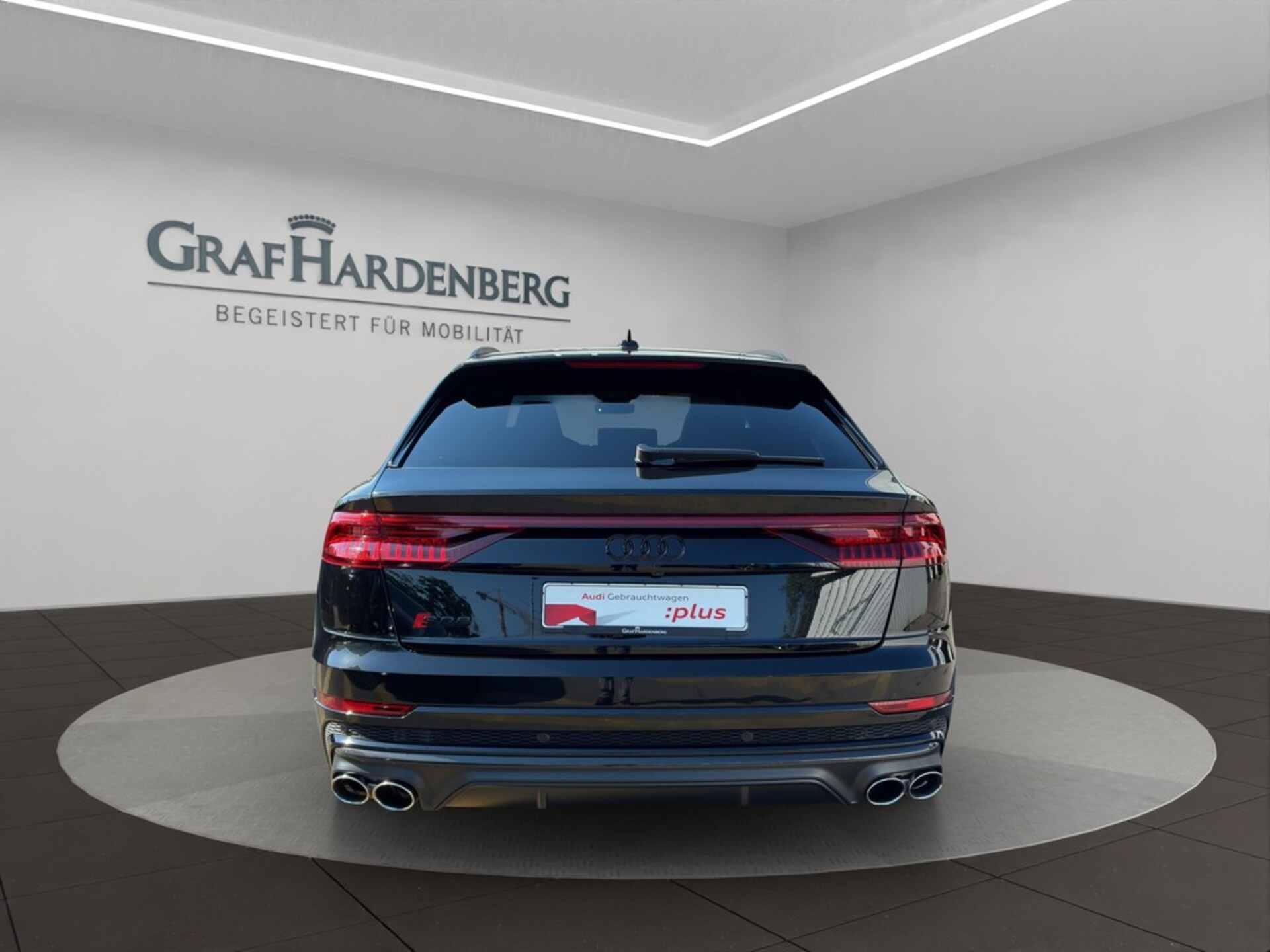 Audi SQ8 SUV