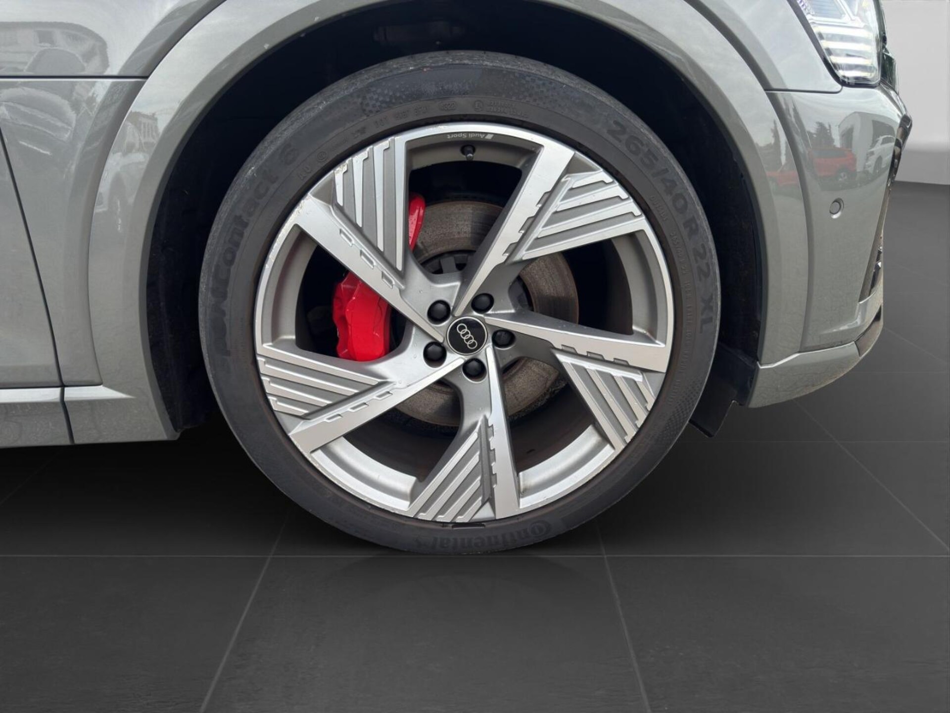 Audi Q8 e-tron S line