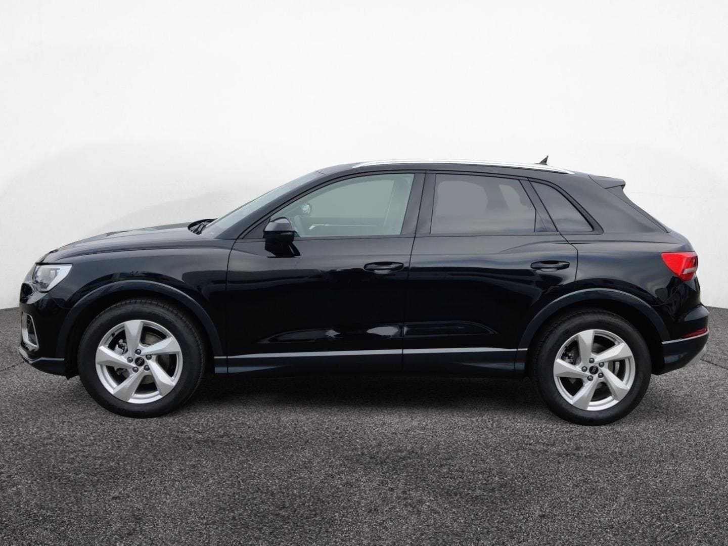Bild über Audi Q3 advanced 35 TFSI S tronic - für weitere Informationen kontaktieren Sie den Audi Partner