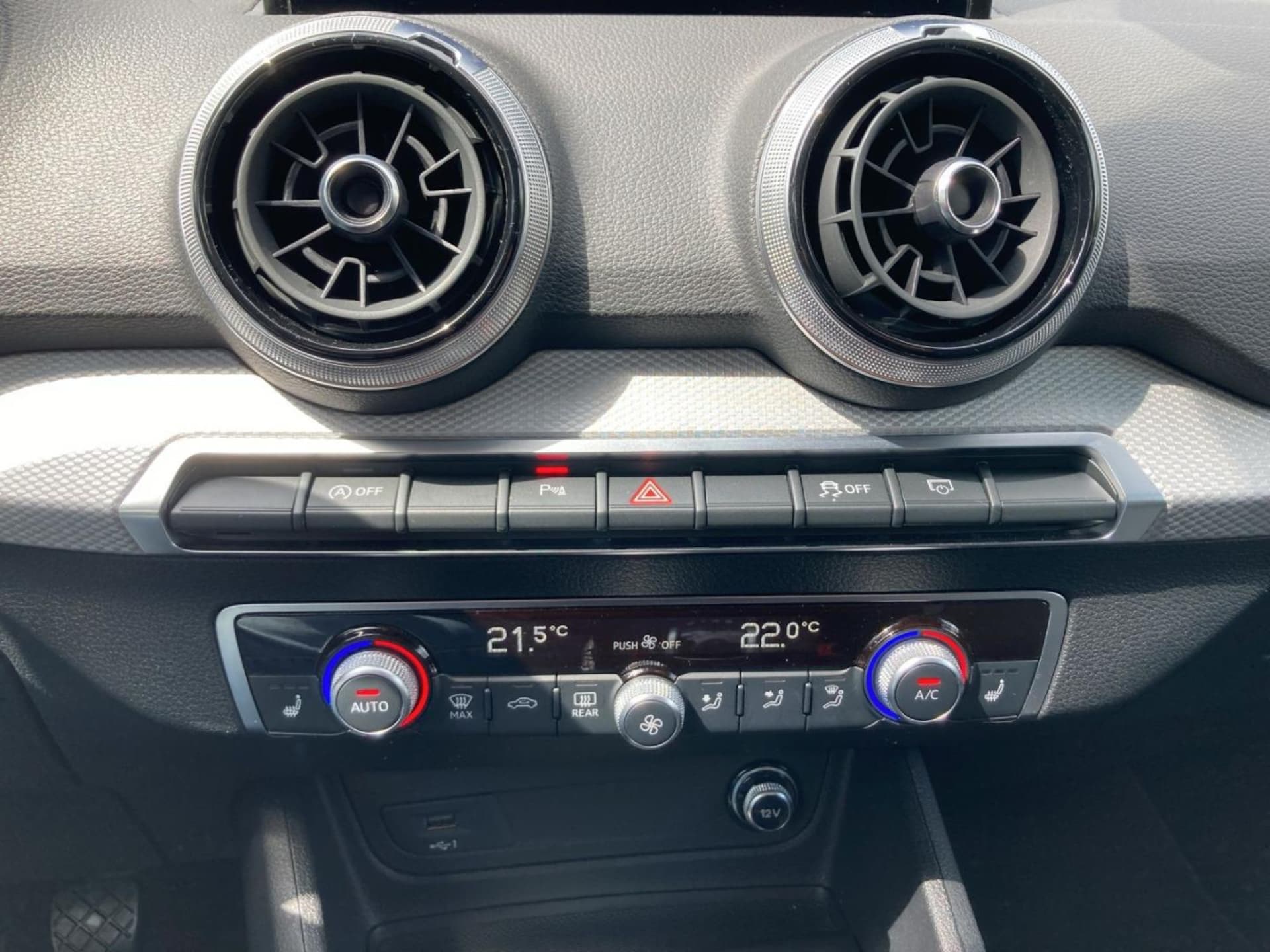 Audi Q2 S line