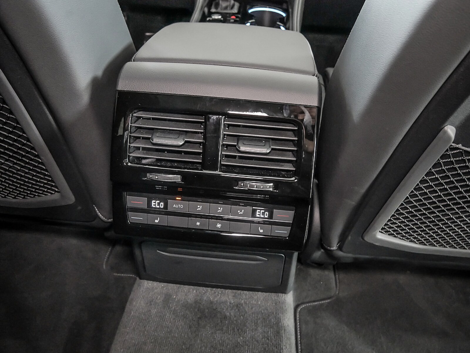 Volkswagen Touareg – Bild 14