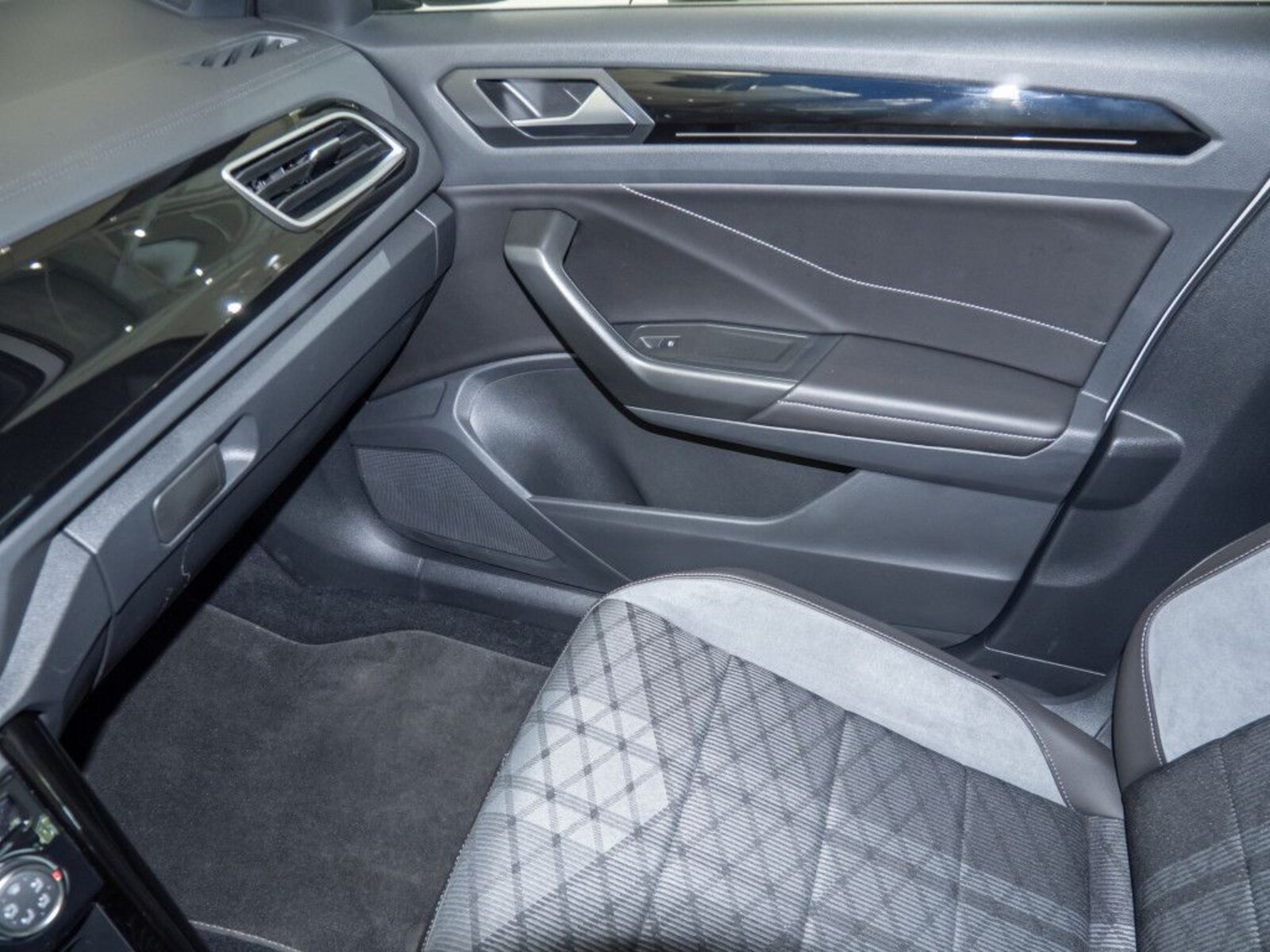 Volkswagen T-Roc – Bild 16