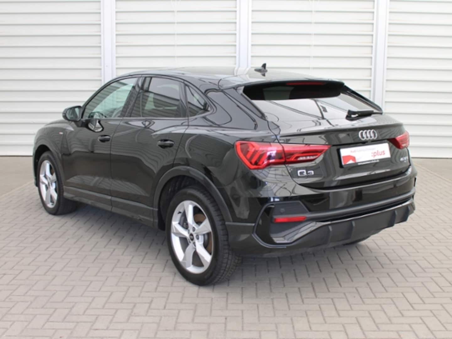 Bild über Audi Q3 Sportback S line 40 TFSI quattro S tronic - für weitere Informationen kontaktieren Sie den Audi Partner