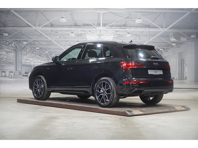 Image about Audi Q5 TFSI e S line business 55 TFSI e quattro S tronic