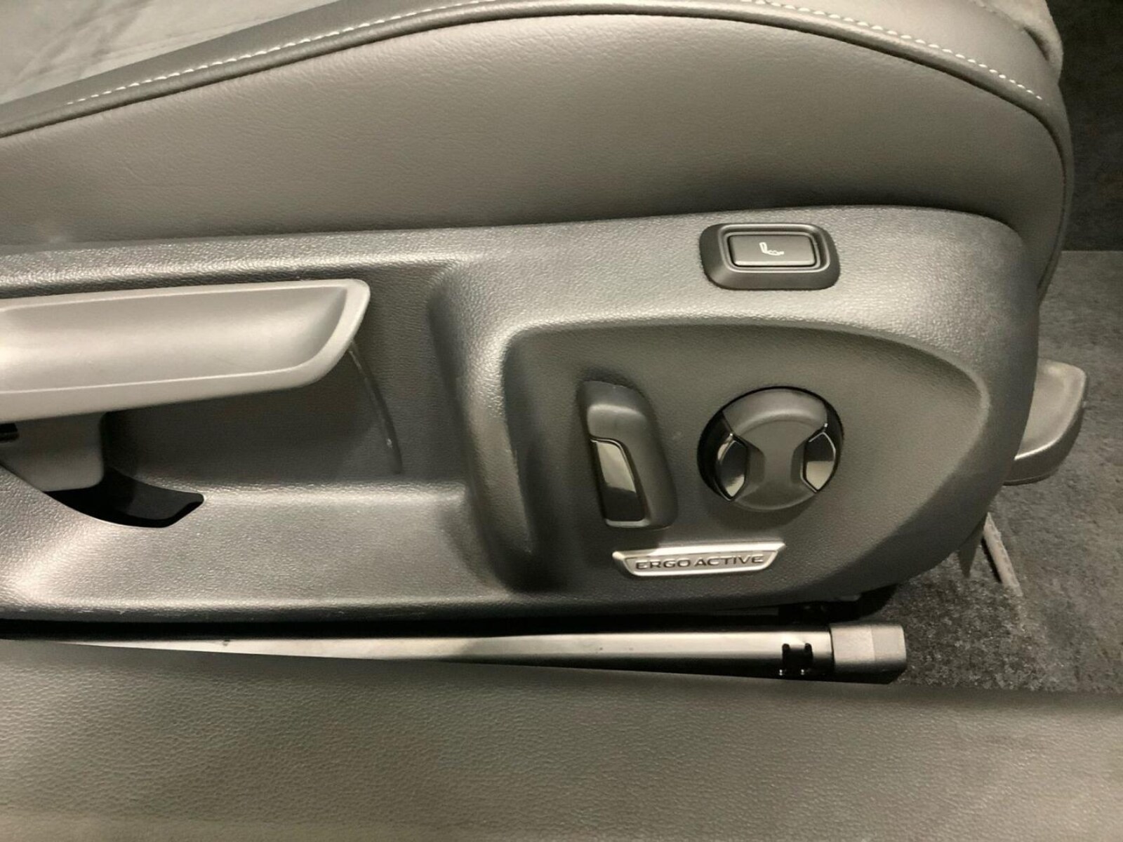 Volkswagen Passat – Bild 21