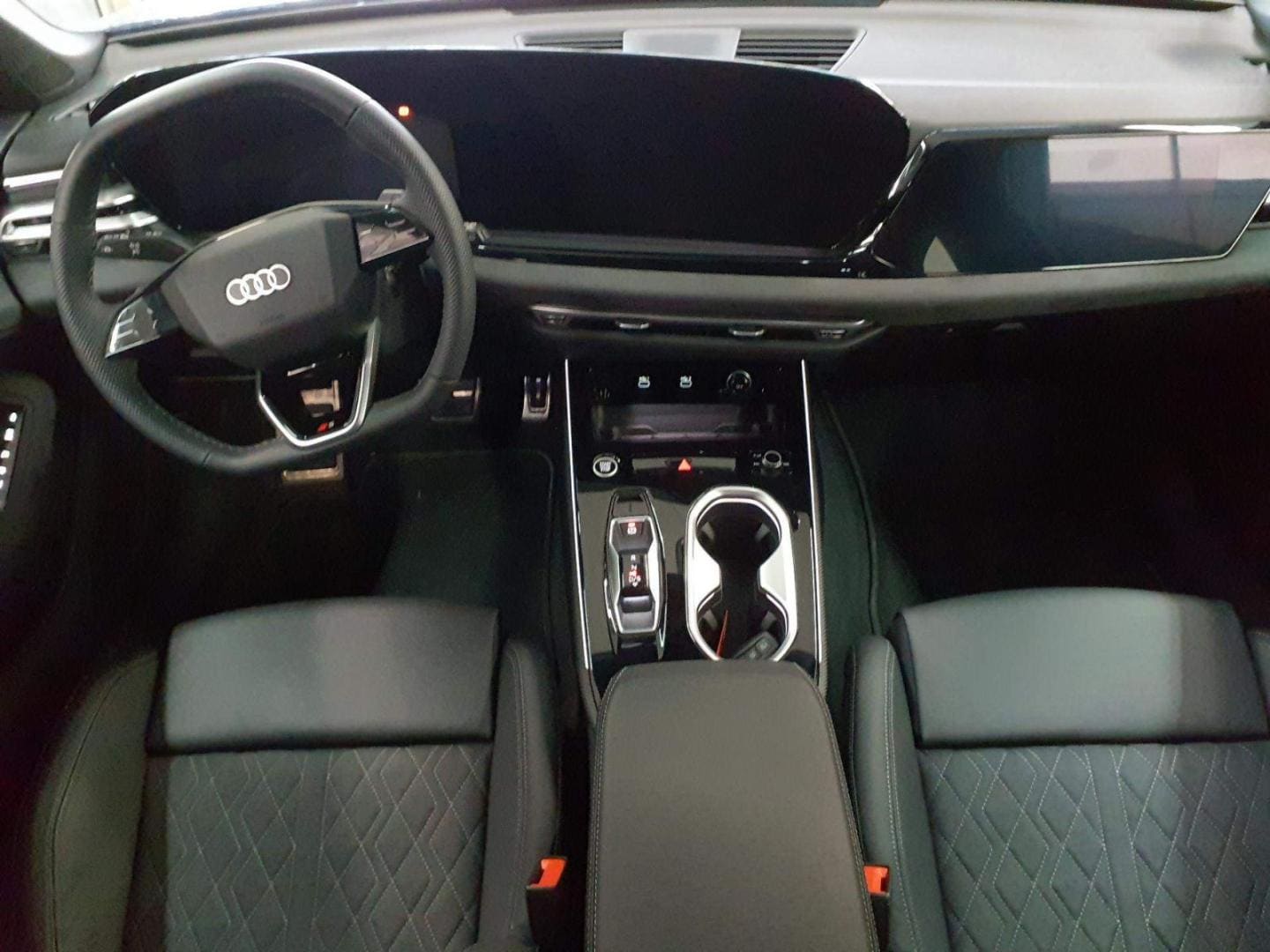 Bild über Audi A6 Avant edition one TDI quattro 150 kW S tronic - für weitere Informationen kontaktieren Sie den Audi Partner