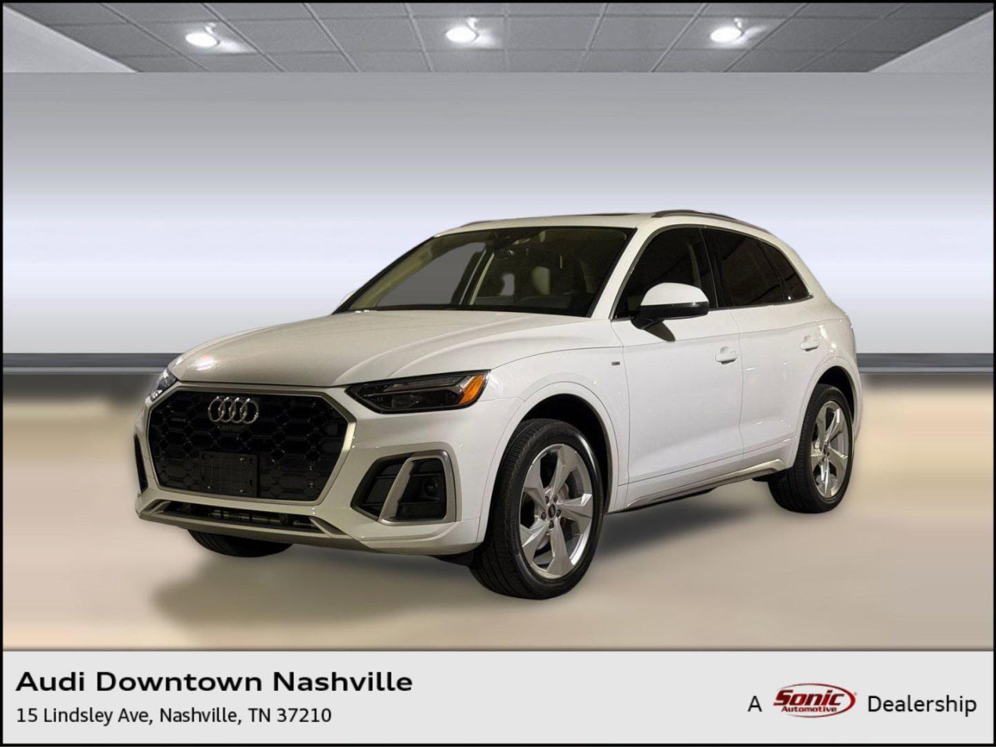 2023 Audi Q5 45 Premium Plus's photo
