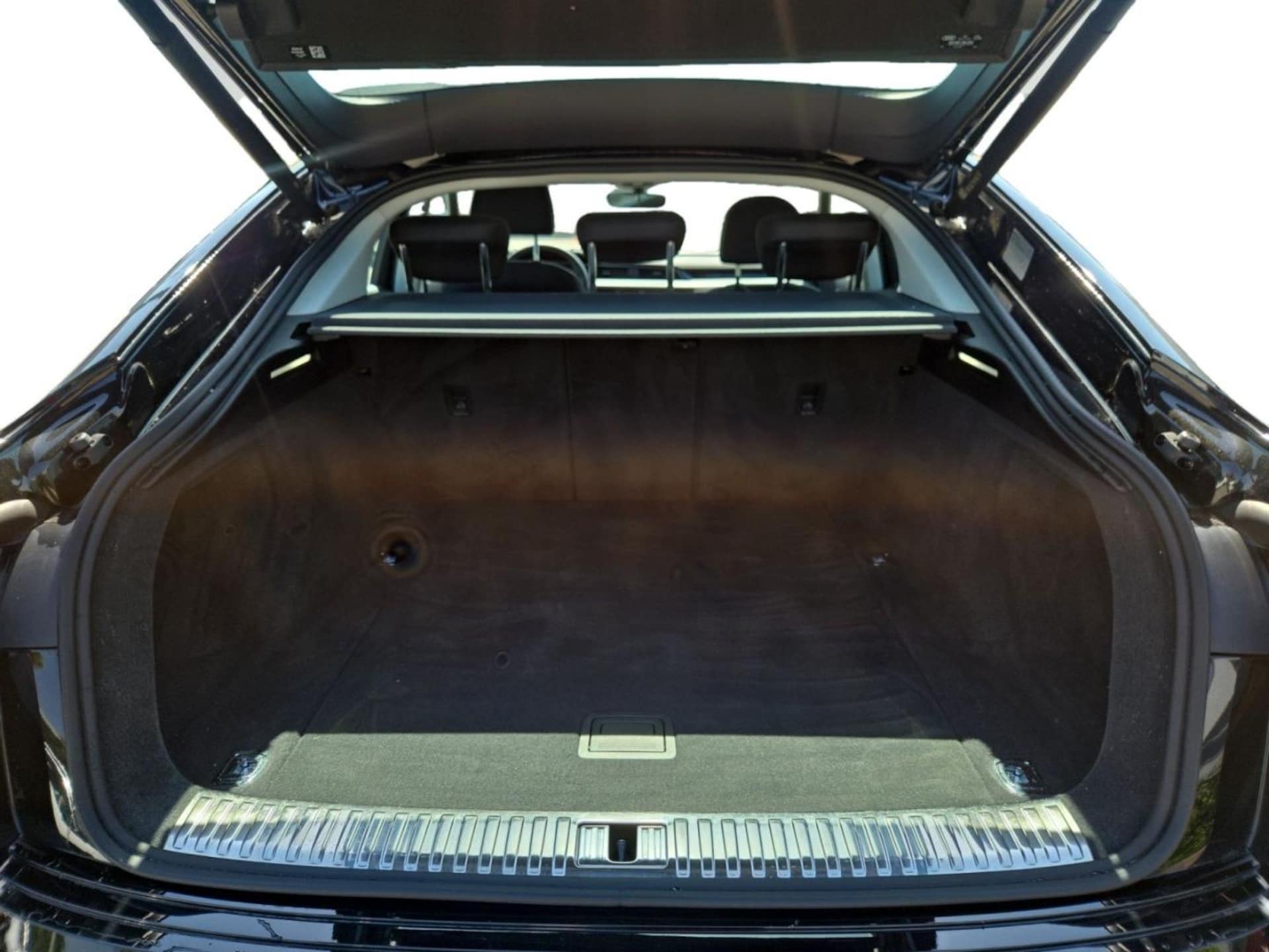 Audi Q8 Sportback e-tron S line