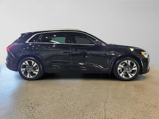 2023 Audi e-tron
