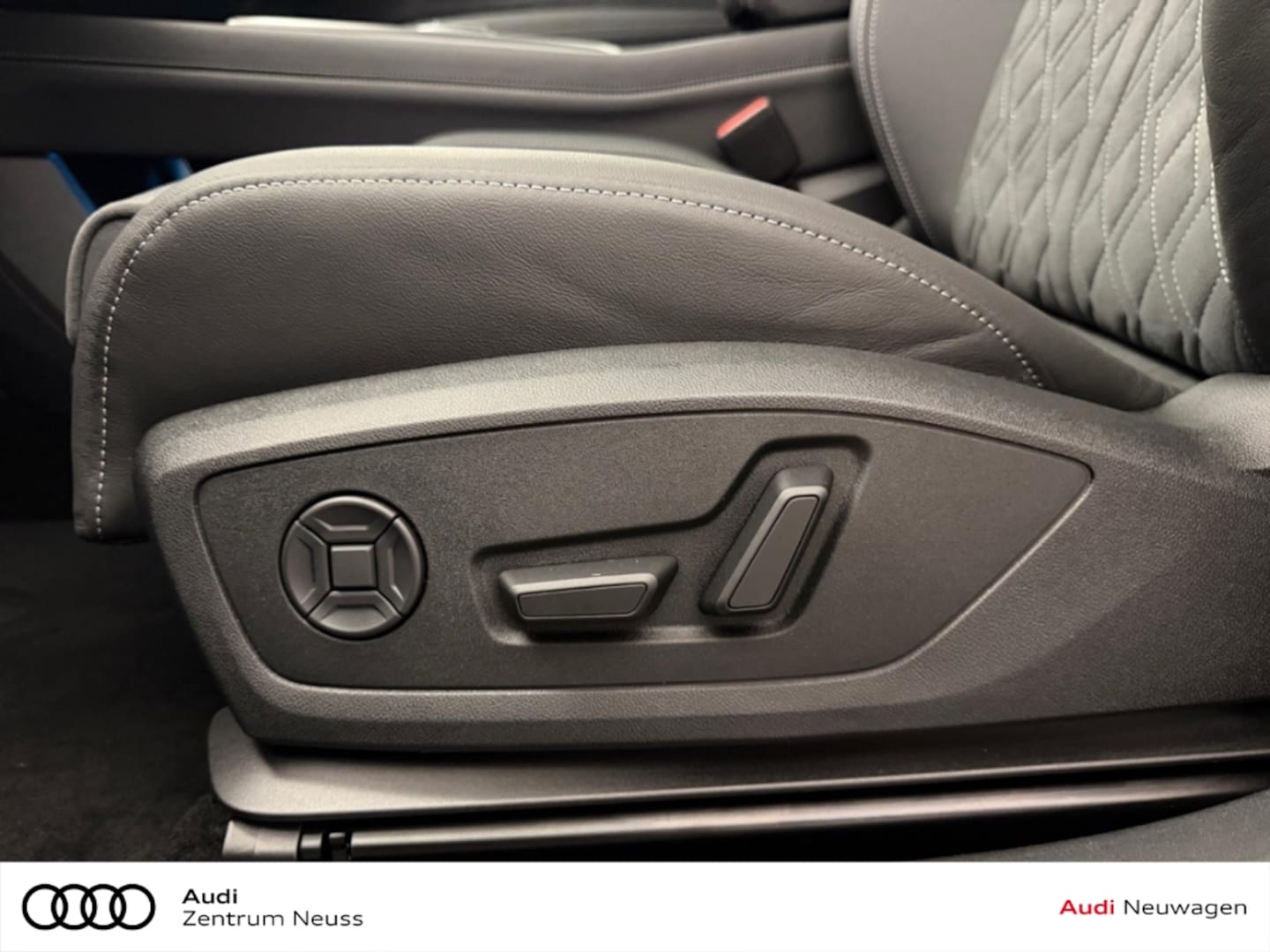 Bild über Audi Q4 SUV e-tron e-tron quattro performance 250 kW - für weitere Informationen kontaktieren Sie den Audi Partner