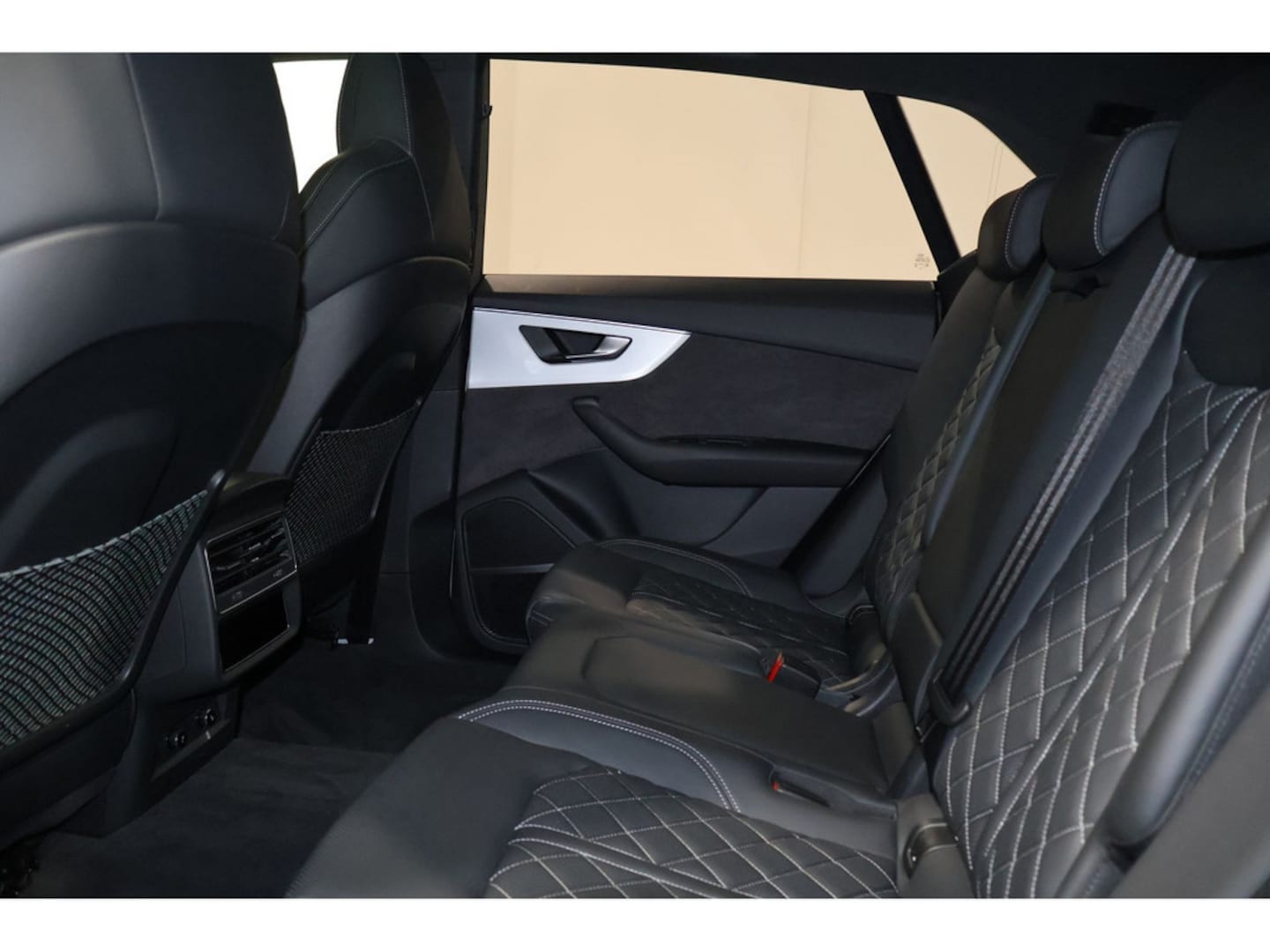 Bild über Audi Q8 55 TFSI quattro tiptronic - für weitere Informationen kontaktieren Sie den Audi Partner