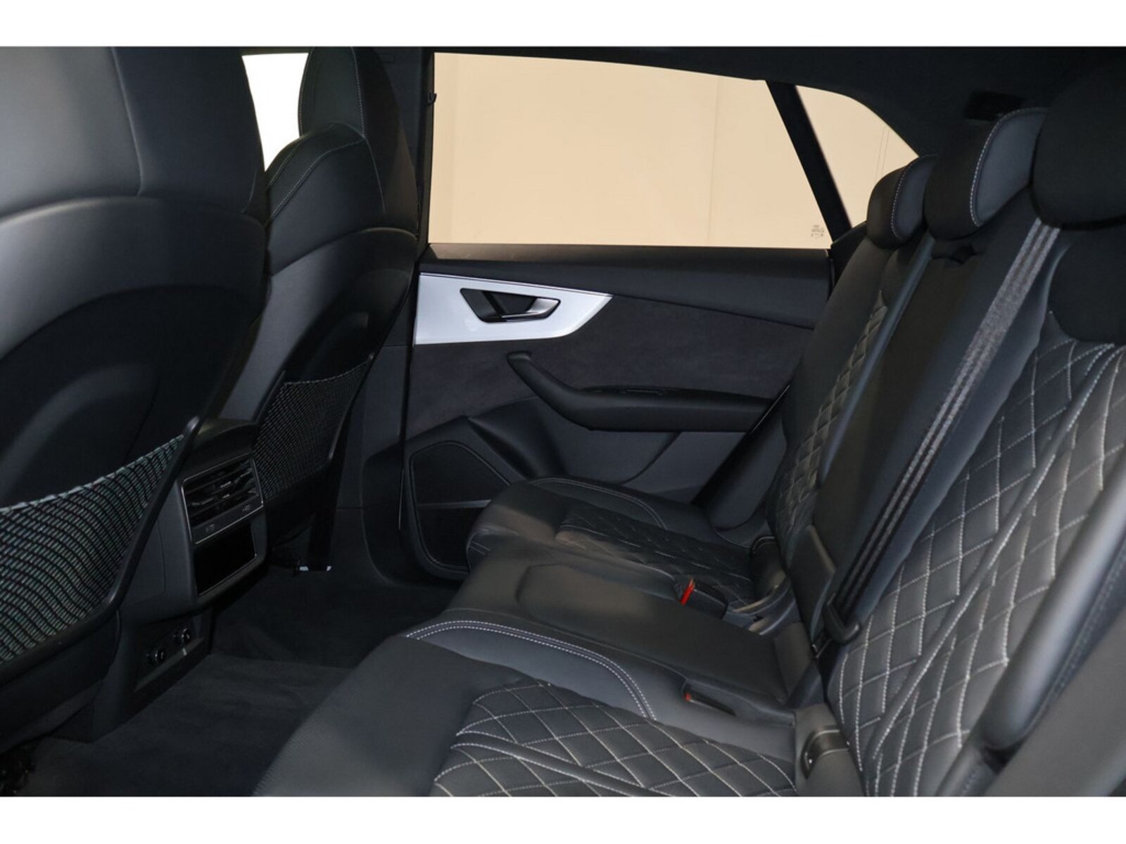 Audi Q8 – Bild 12