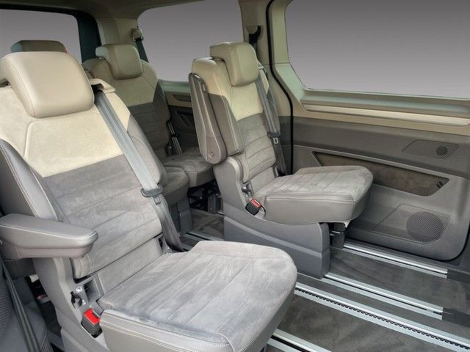 Volkswagen Multivan Langversion – Bild 14