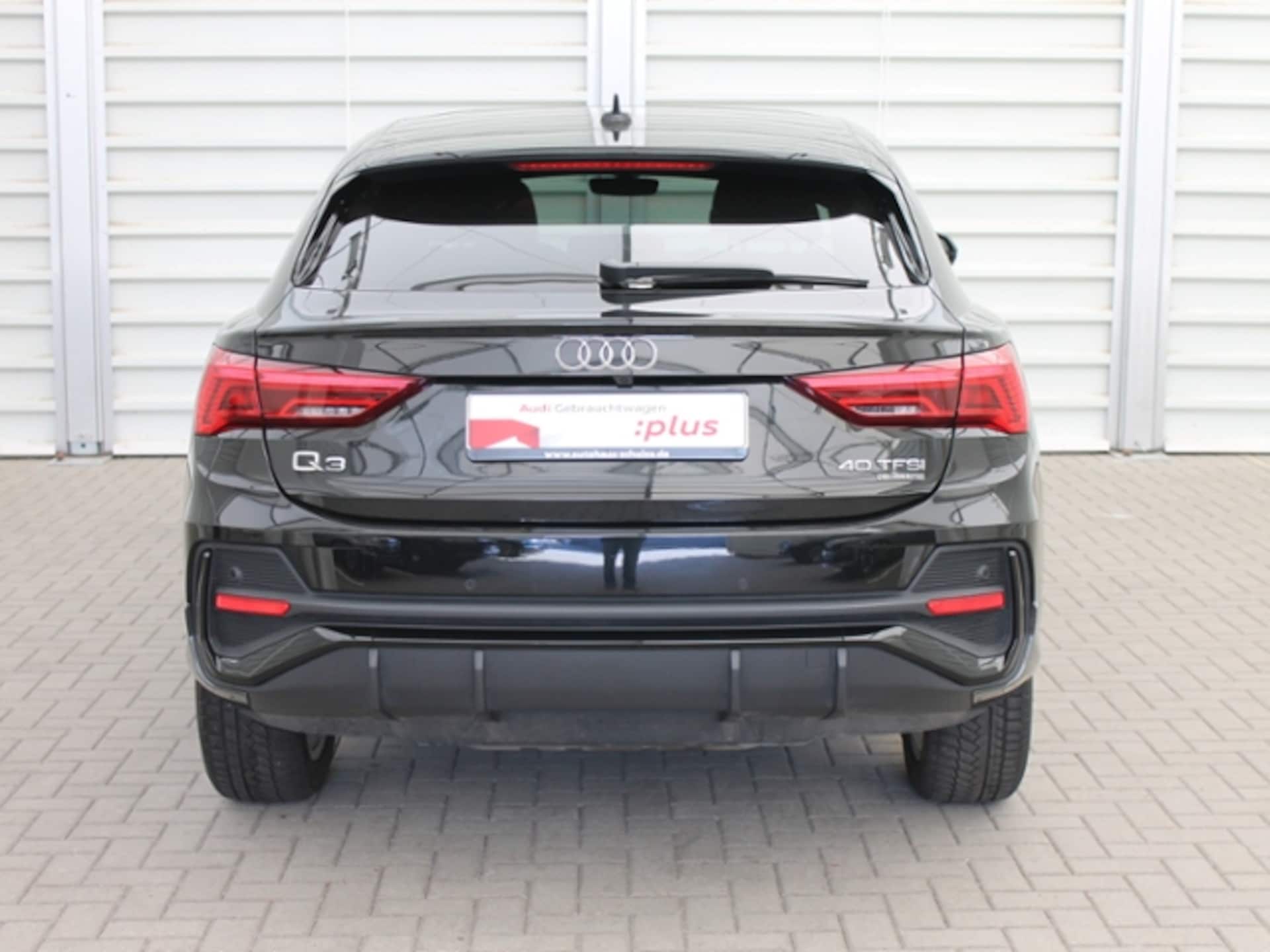 Audi Q3 Sportback S line