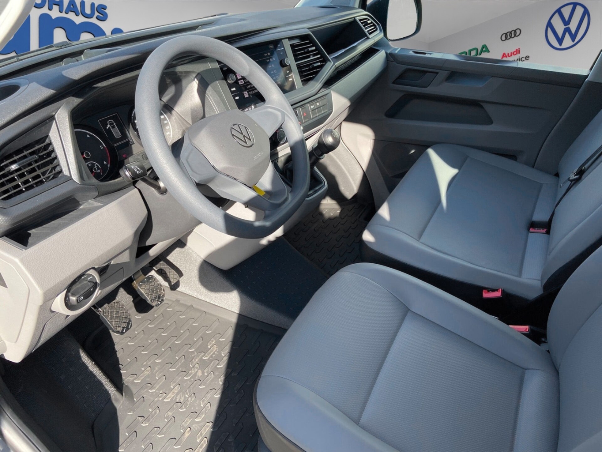 Volkswagen T6.1 Transporter Kombi kurzer Radstand