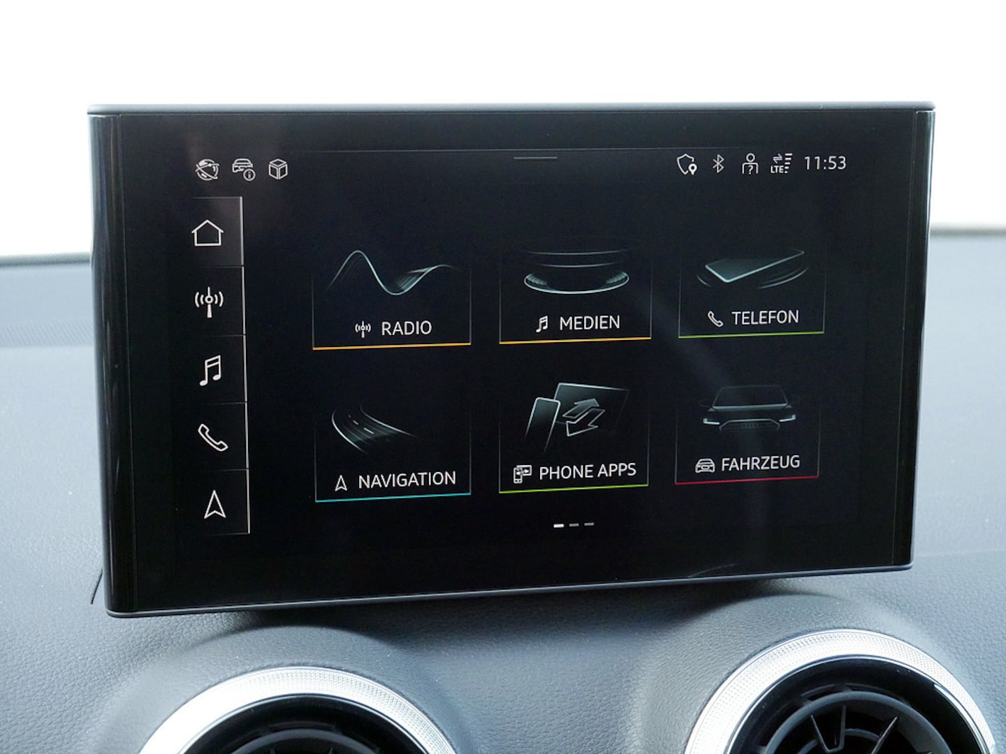 Bild über Audi Q2 S line 35 TFSI S tronic - für weitere Informationen kontaktieren Sie den Audi Partner