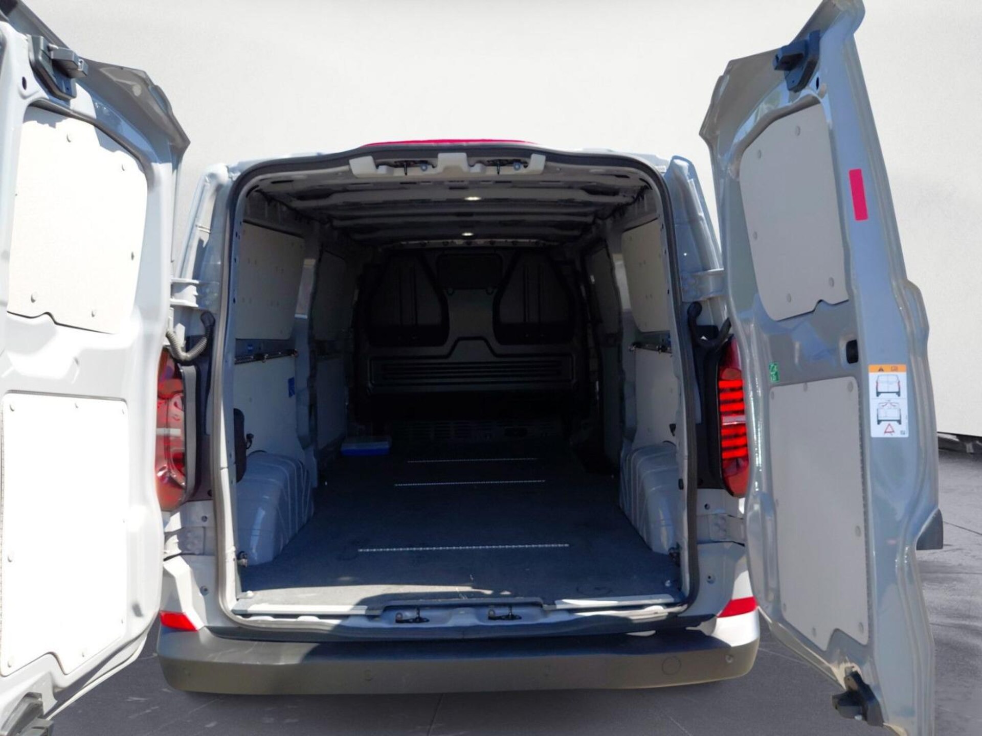 Volkswagen Transporter Kasten langer Radstand