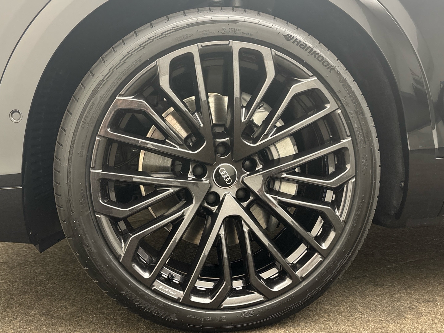 Bild über Audi Q7 SUV TDI quattro 220 kW tiptronic - für weitere Informationen kontaktieren Sie den Audi Partner