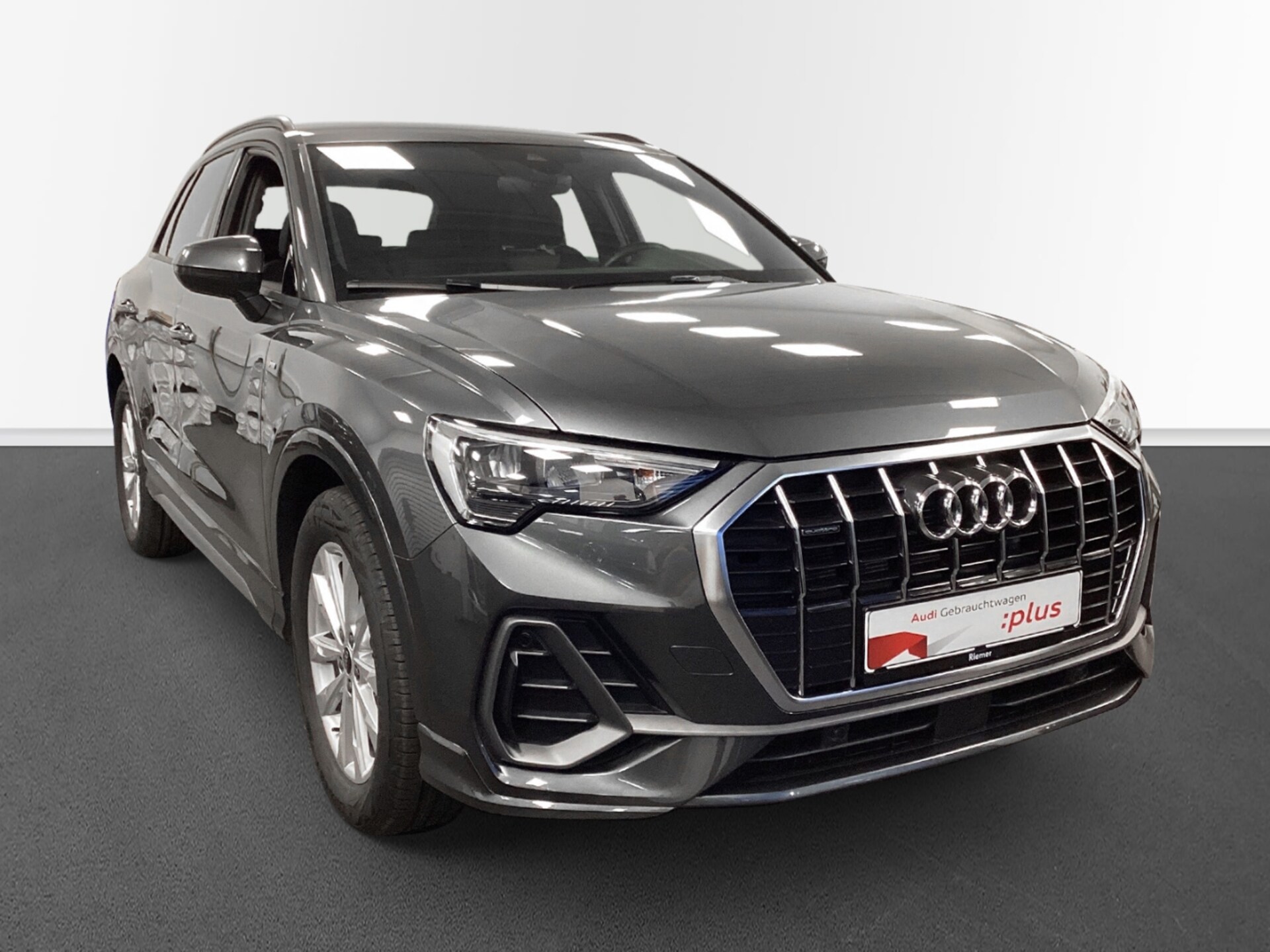 Audi Q3 SUV S line