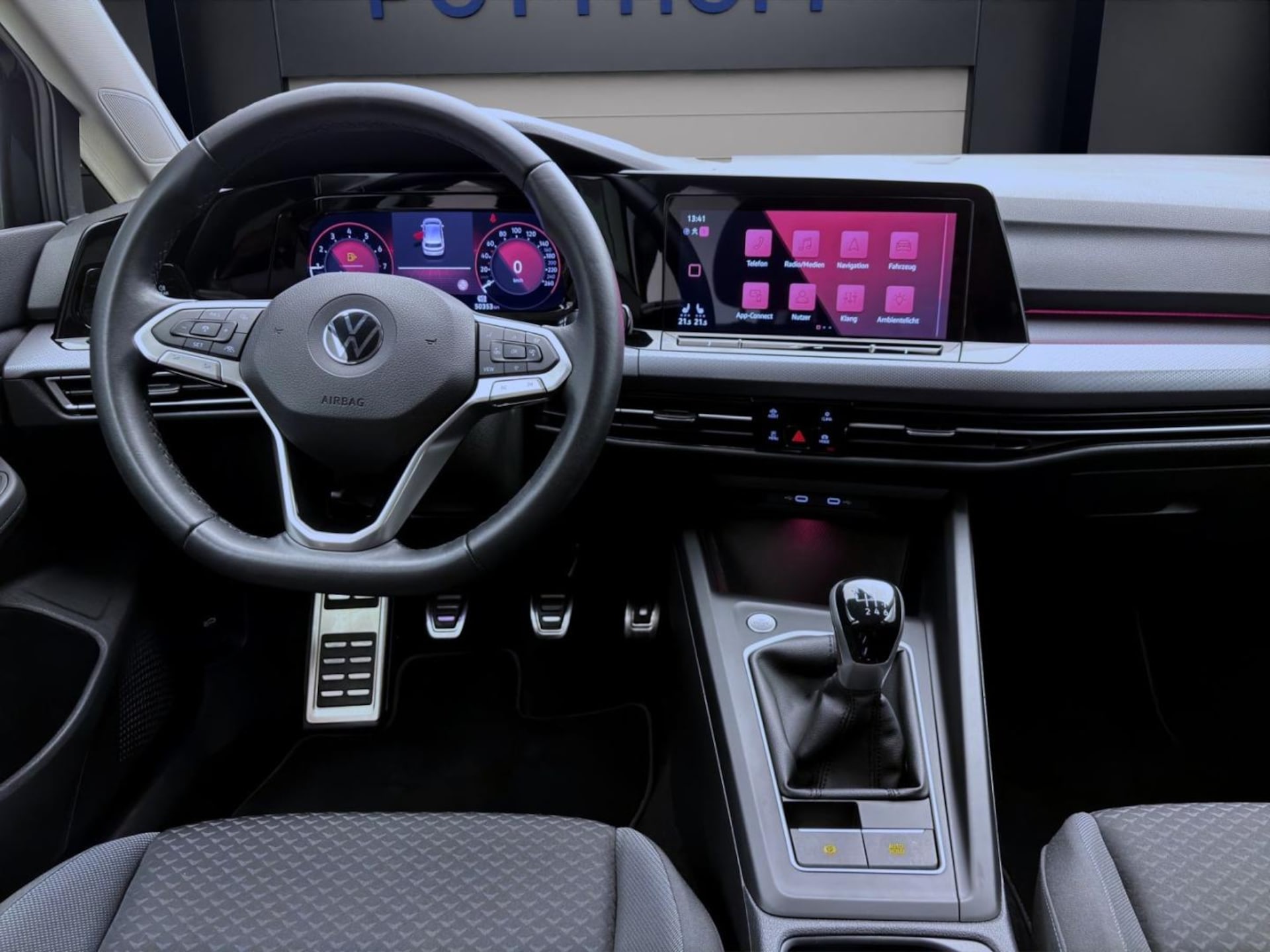 Volkswagen Golf Active
