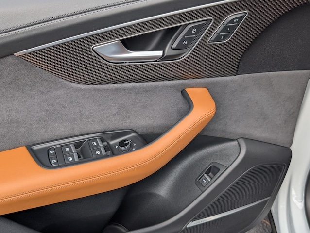 2026 Audi RS Q8 Base - Photo 9