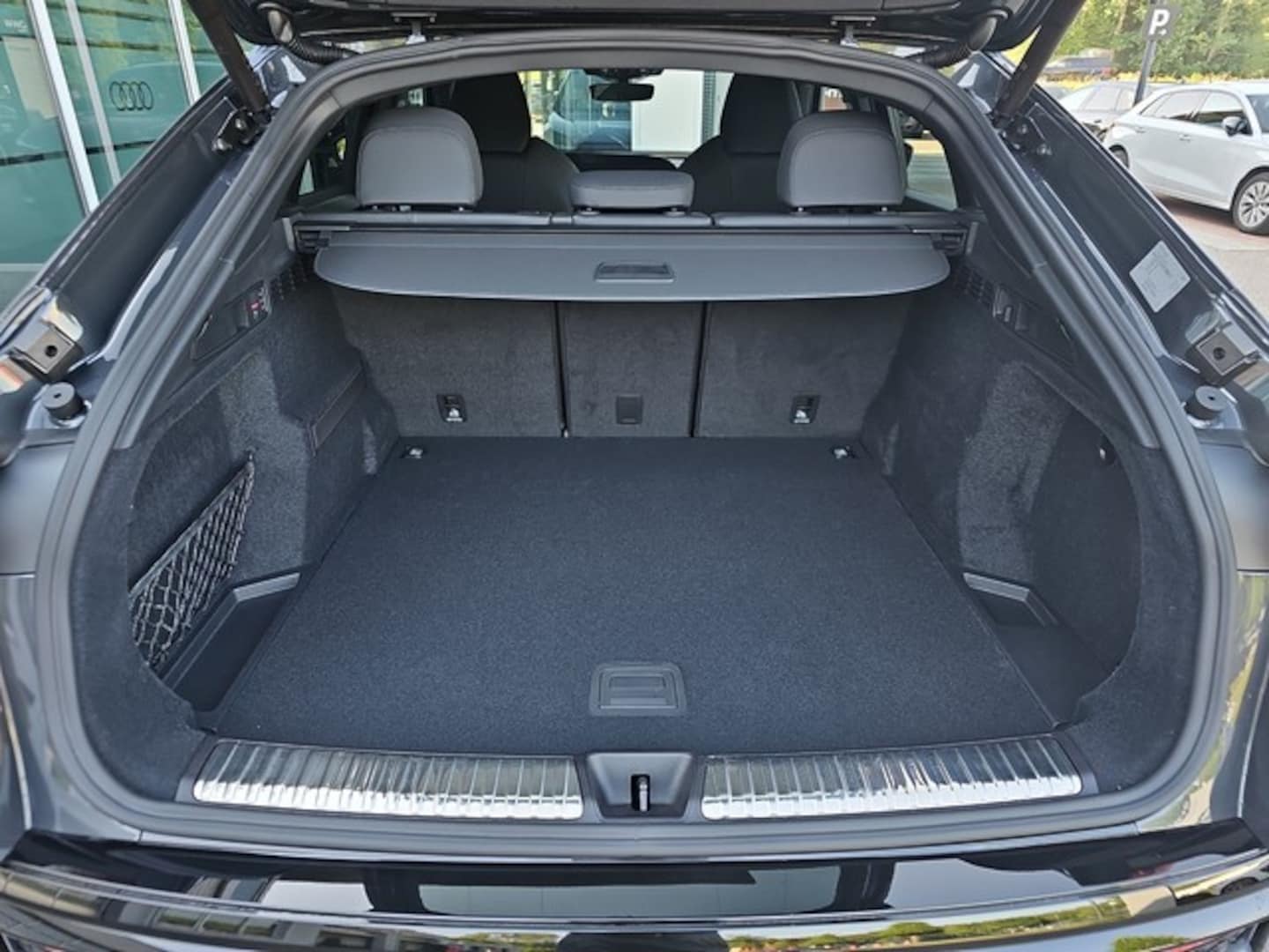 Bild über Audi Q5 Sportback TDI quattro 150 kW S tronic - für weitere Informationen kontaktieren Sie den Audi Partner