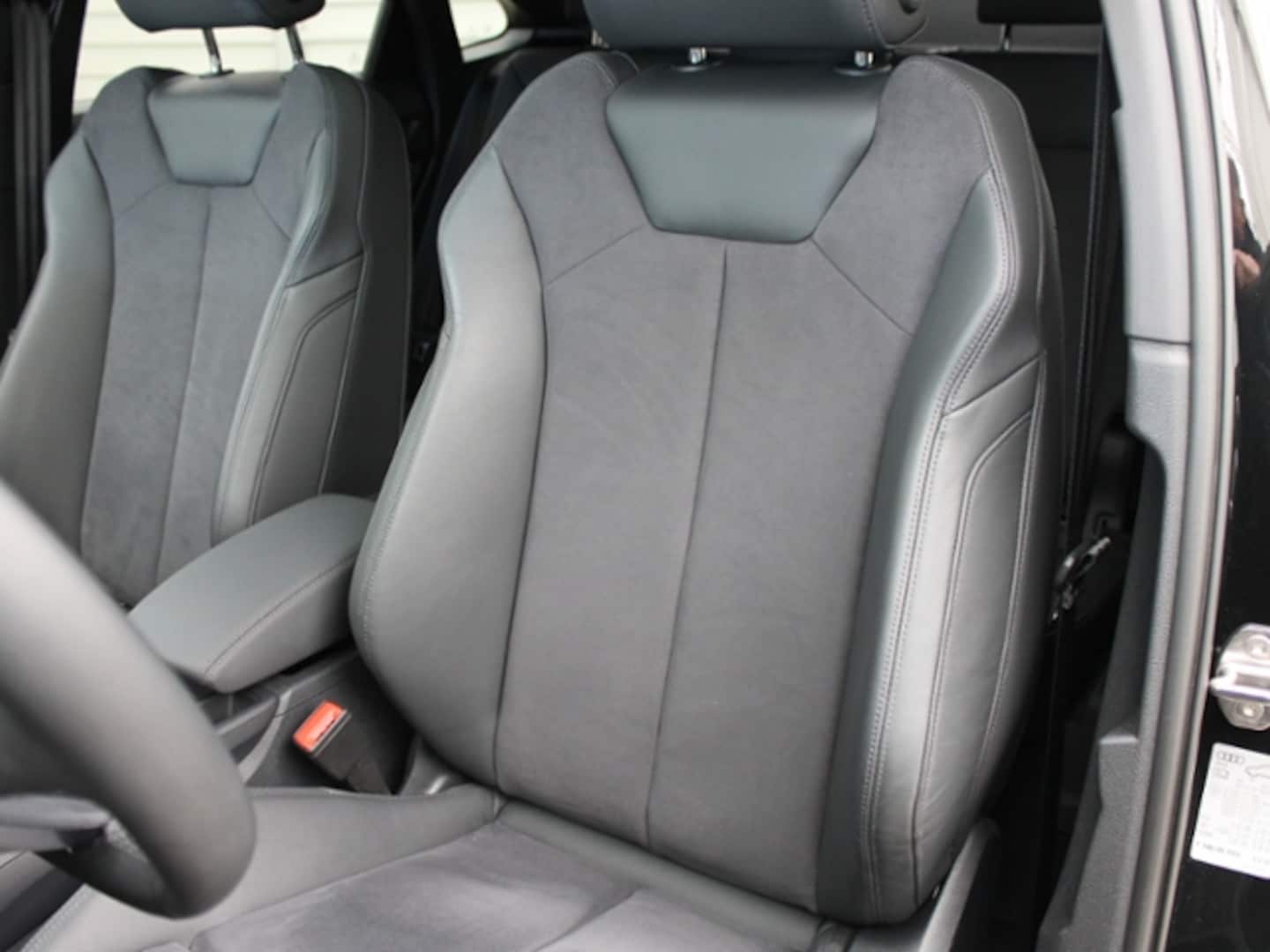 Bild über Audi Q3 Sportback S line 40 TFSI quattro S tronic - für weitere Informationen kontaktieren Sie den Audi Partner