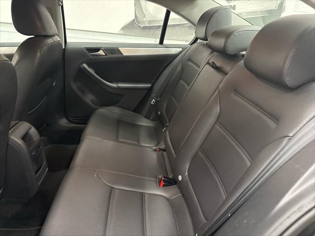 2013 VOLKSWAGEN JETTA - Image 9