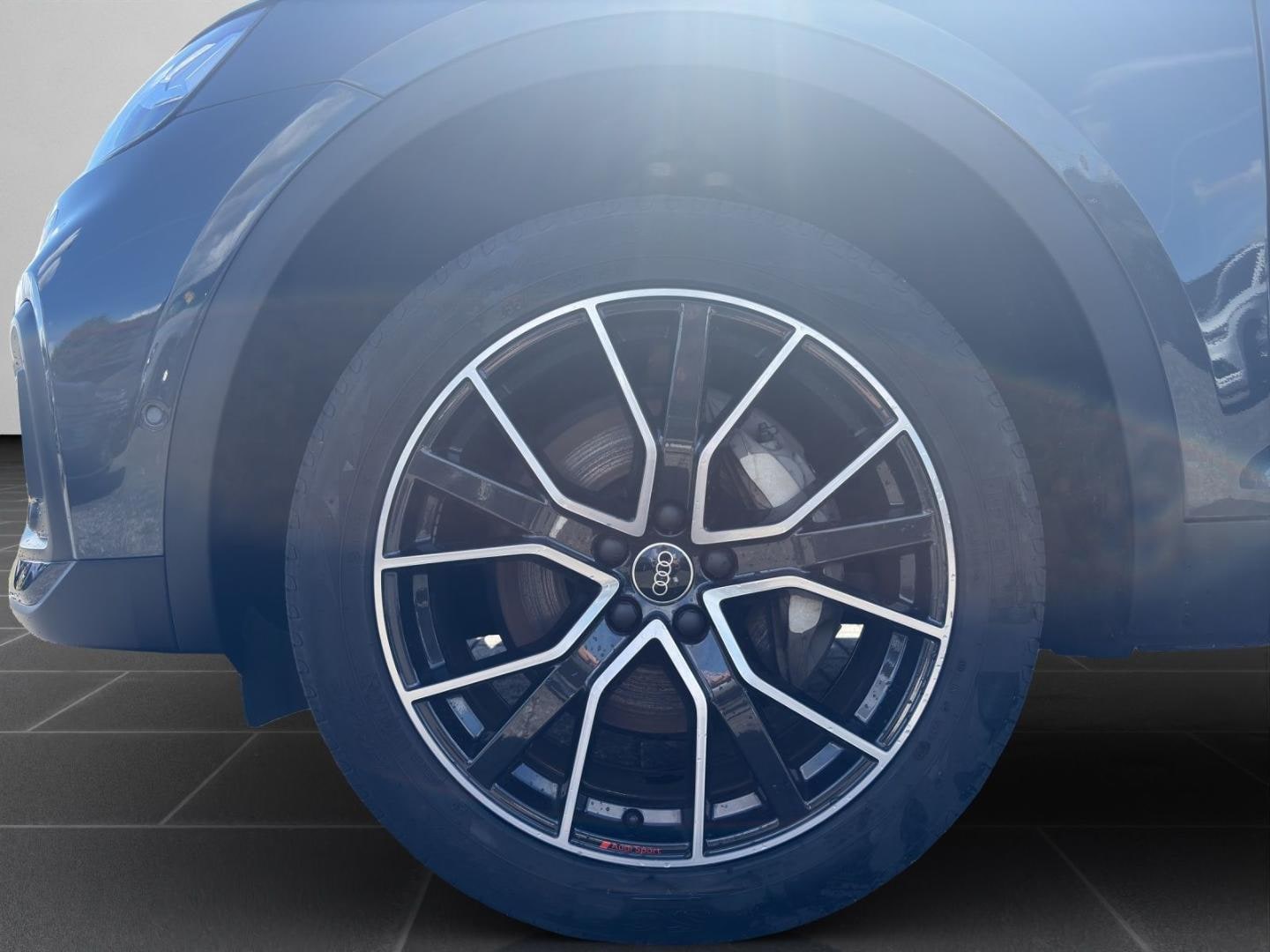 Bild über Audi Q5 TFSI e 50 TFSI e quattro S tronic - für weitere Informationen kontaktieren Sie den Audi Partner