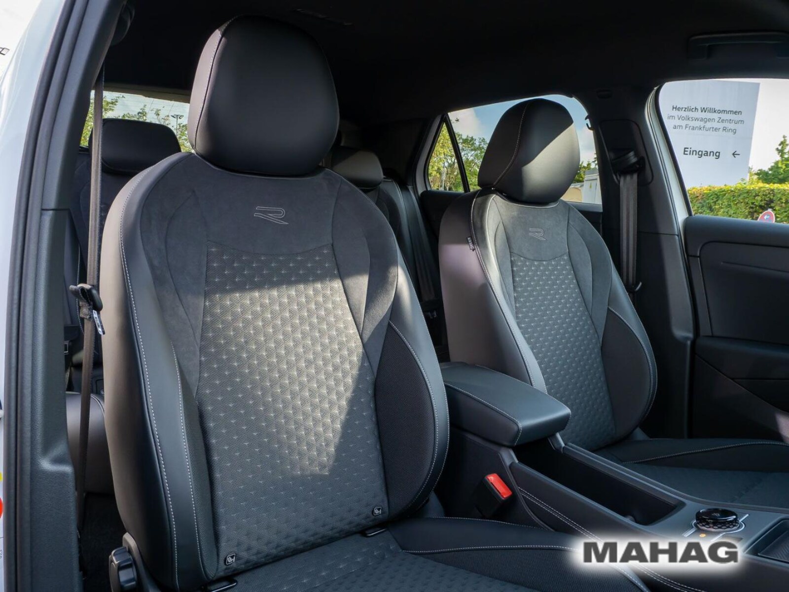 Volkswagen T-Roc – Bild 13