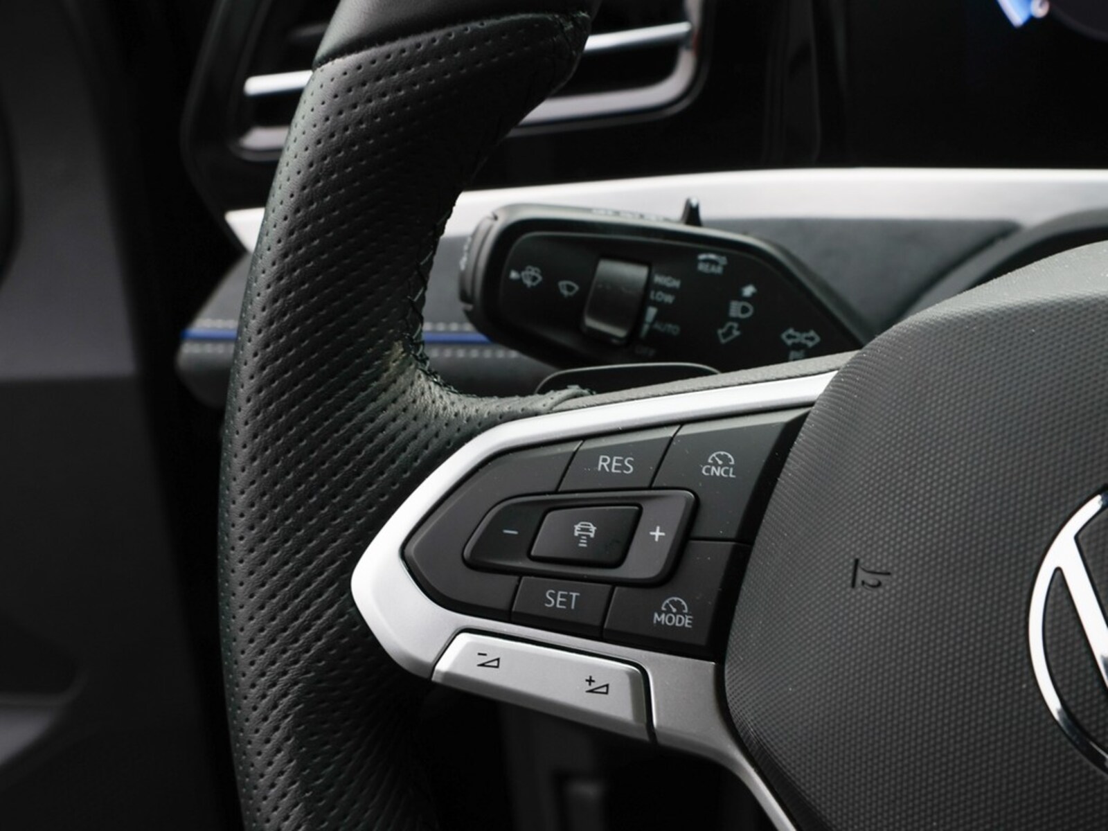 Volkswagen Passat – Bild 16