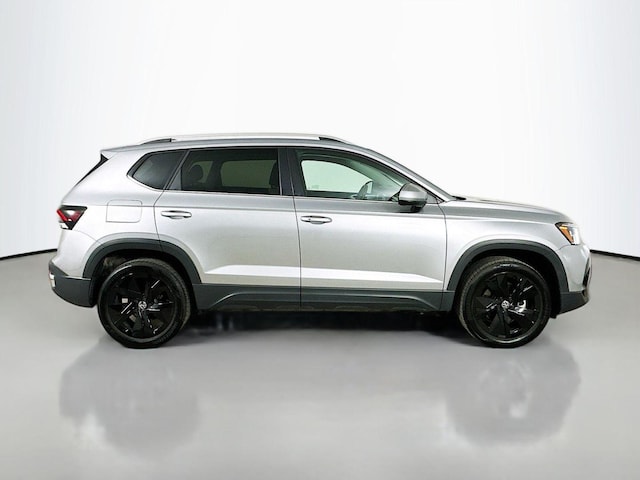 2025 Volkswagen Taos