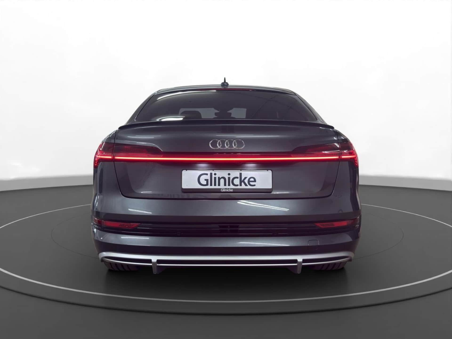 Audi e-tron Sportback S line