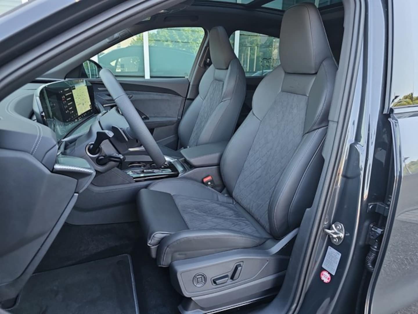 Bild über Audi Q5 Sportback TDI quattro 150 kW S tronic - für weitere Informationen kontaktieren Sie den Audi Partner