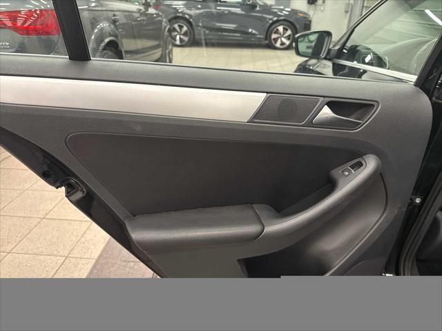 2013 VOLKSWAGEN JETTA - Image 11