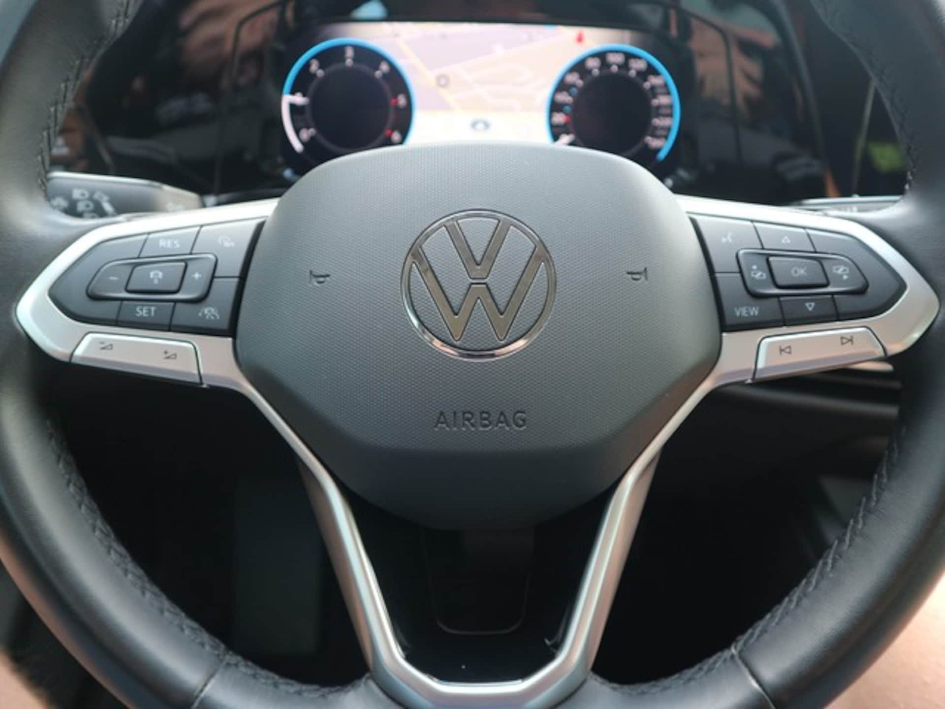 Volkswagen Golf Variant Life