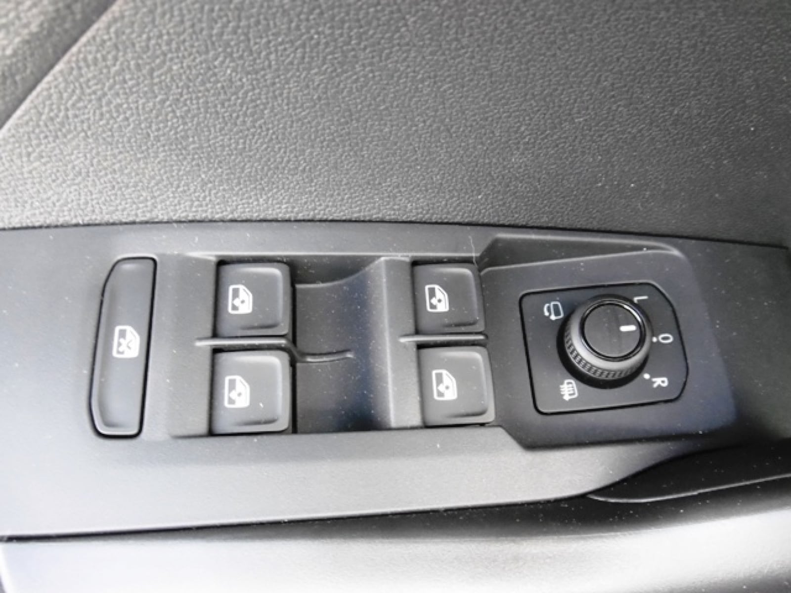 Volkswagen T-Cross – Bild 12