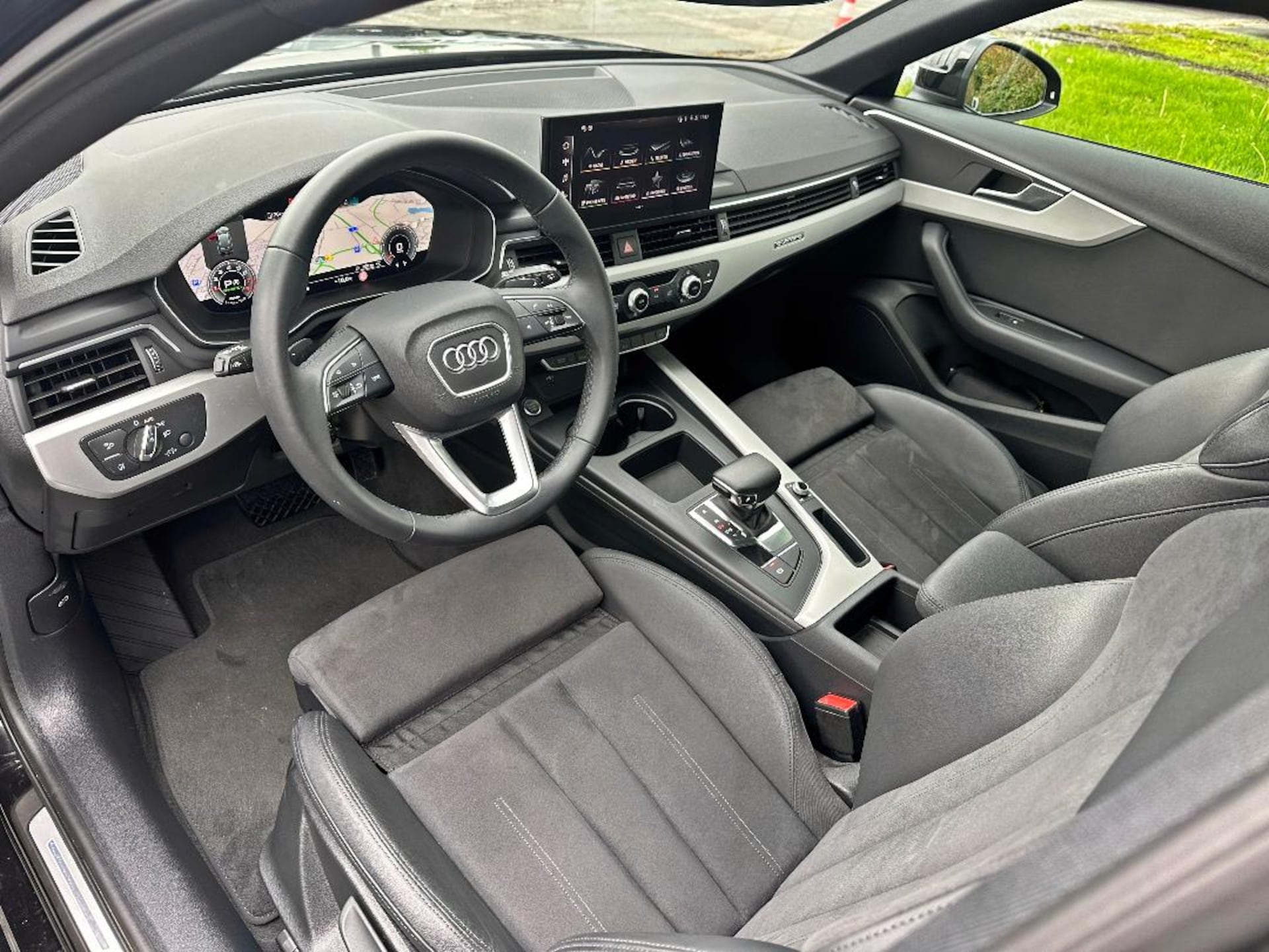 Audi A4 Avant S line