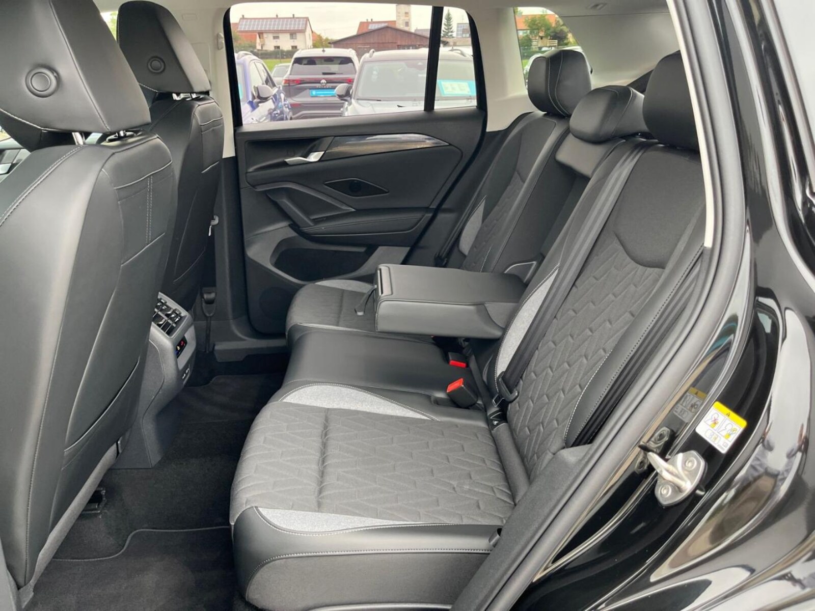Volkswagen Tiguan – Bild 14
