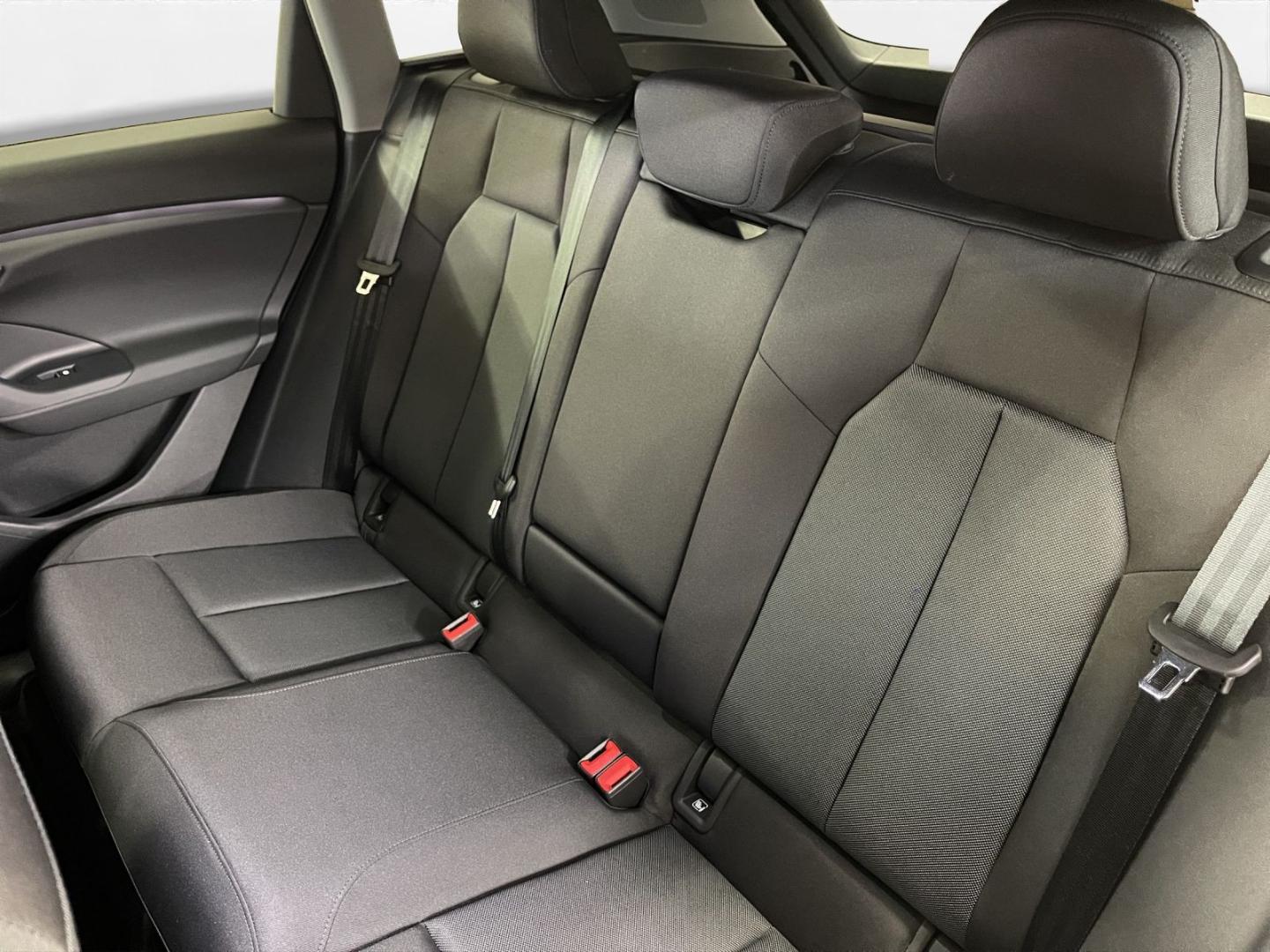 Image about Audi Q6 SUV e-tron e-tron quattro