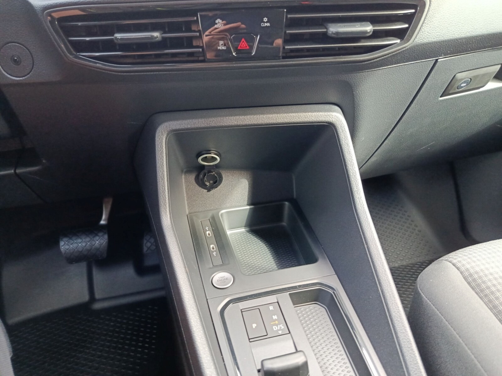 Volkswagen Caddy Maxi Cargo – Bild 11