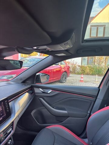 Bild des Autos 12