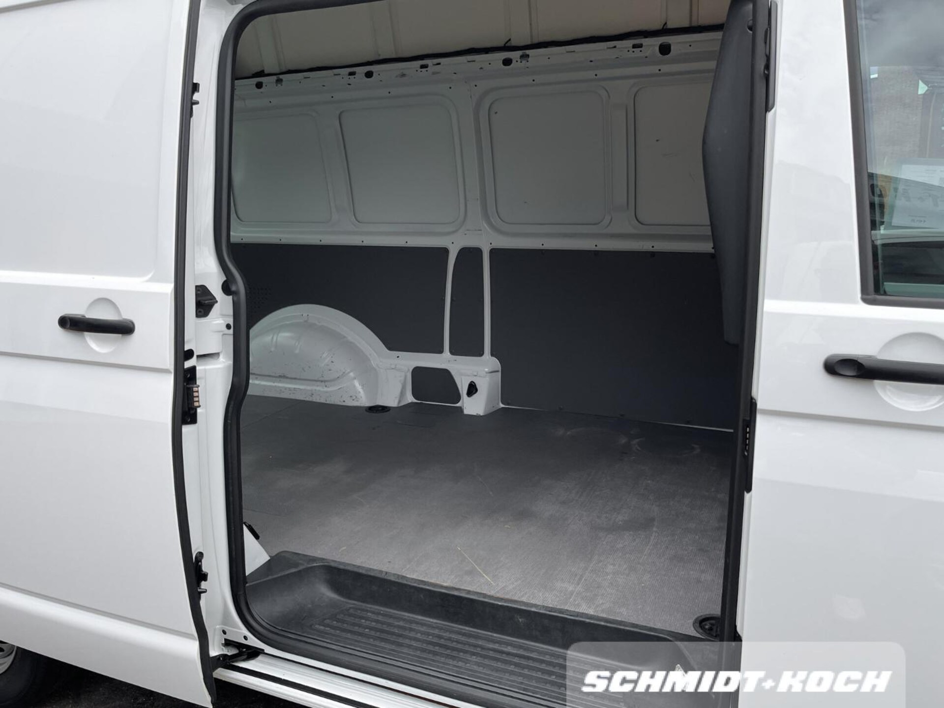 Volkswagen T6.1 Transporter Kasten langer Radstand
