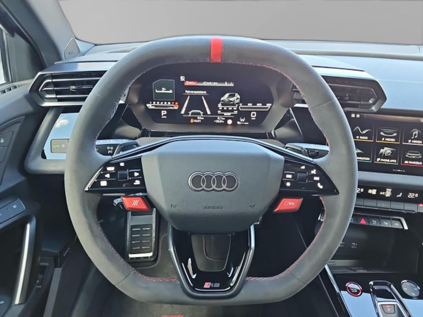 Bild über Audi RS 3 Limousine TFSI quattro 294 kW S tronic - für weitere Informationen kontaktieren Sie den Audi Partner