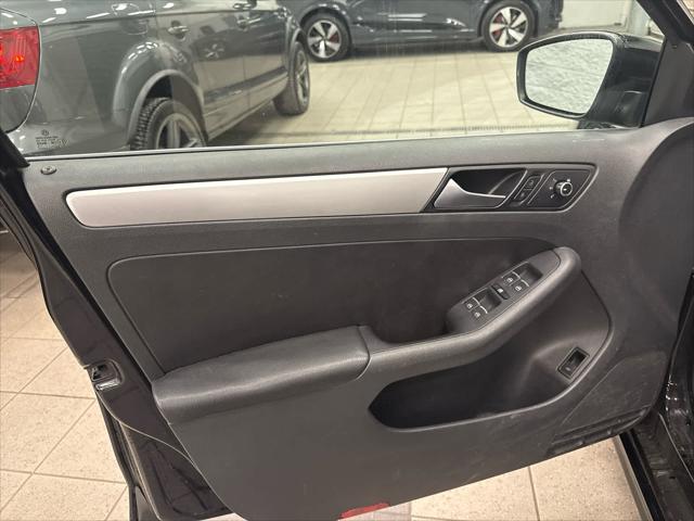 2013 VOLKSWAGEN JETTA - Image 13