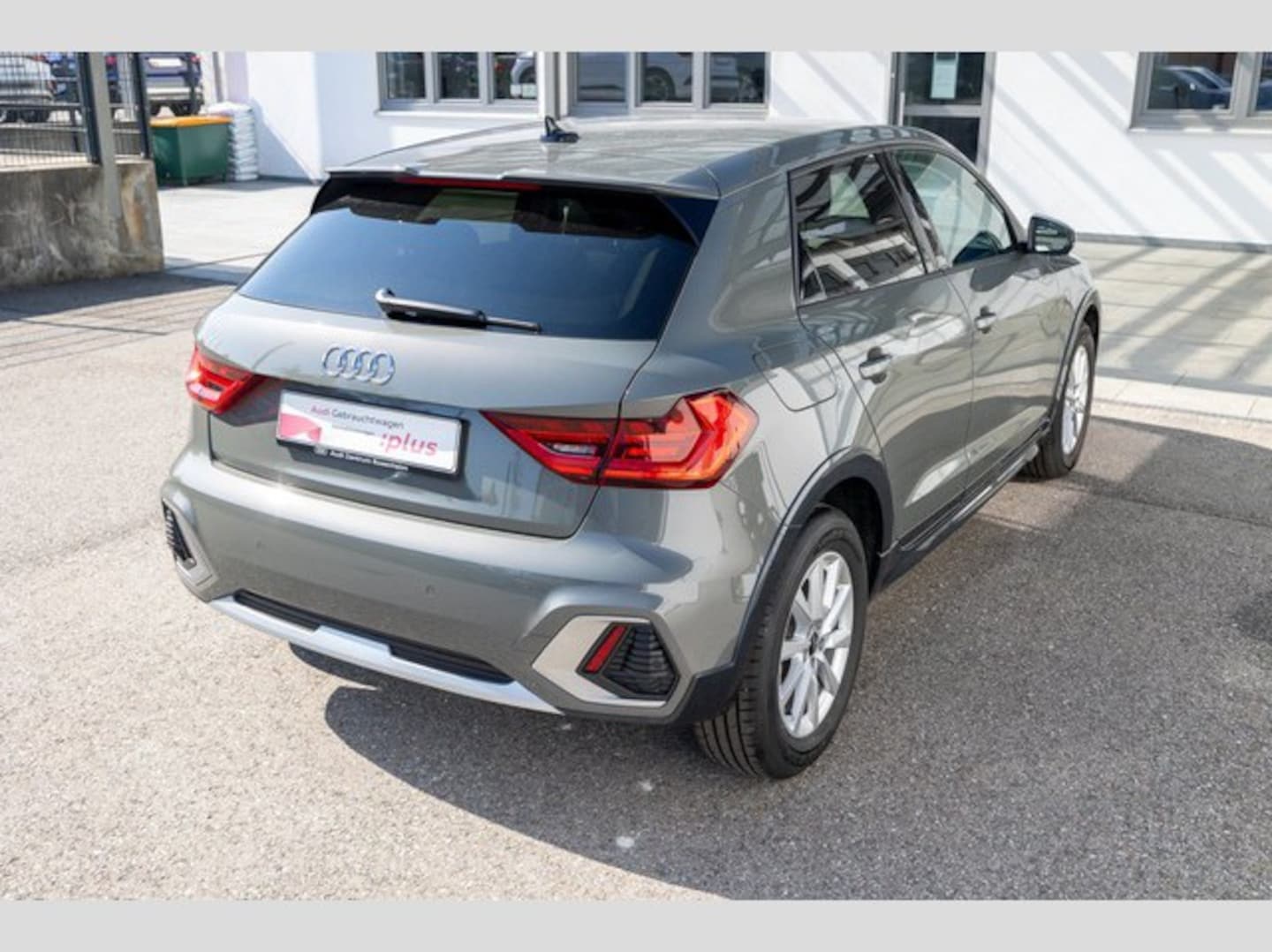 Bild über Audi A1 allstreet 30 TFSI S tronic - für weitere Informationen kontaktieren Sie den Audi Partner