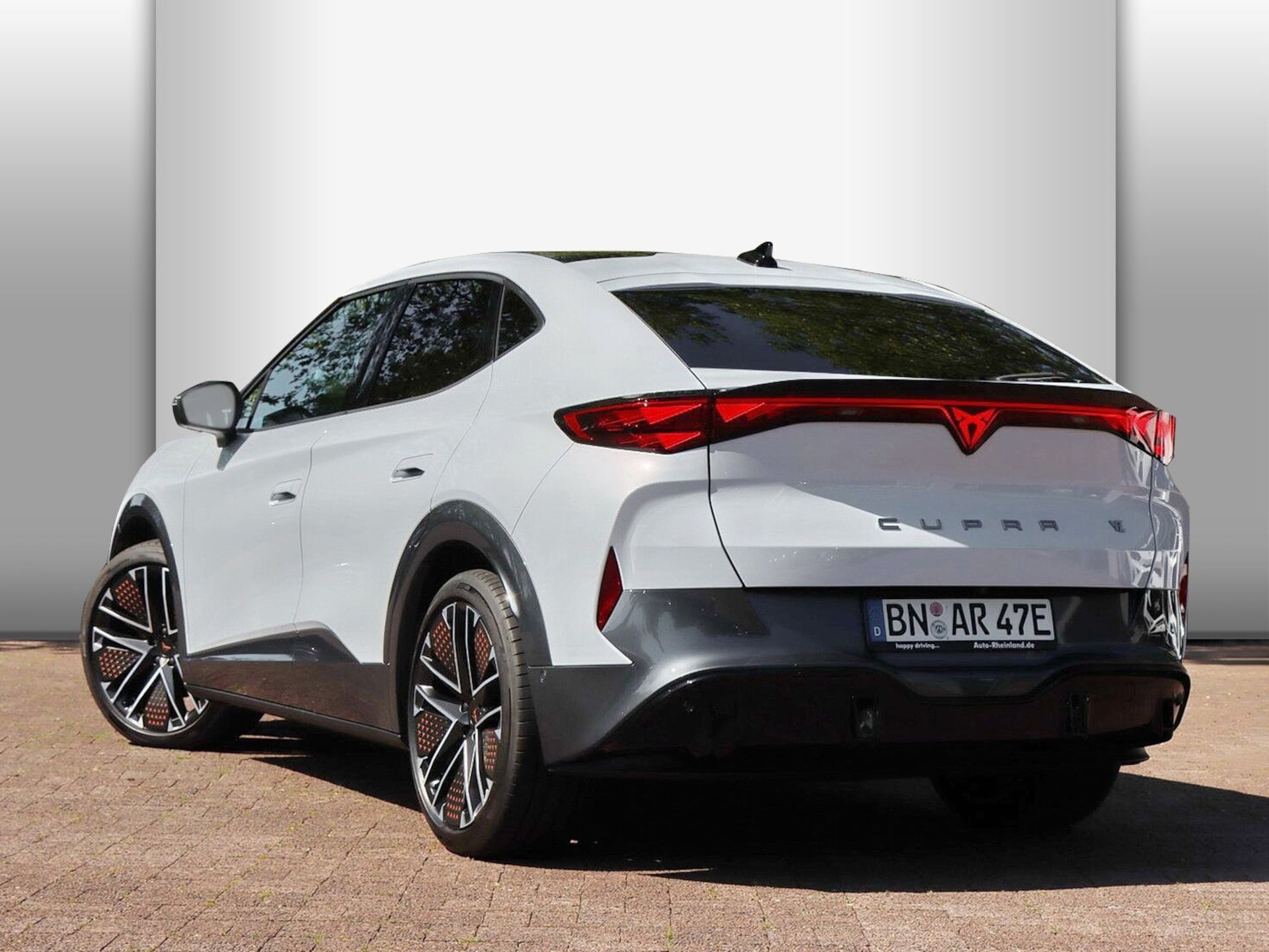 CUPRA Tavascan VZ