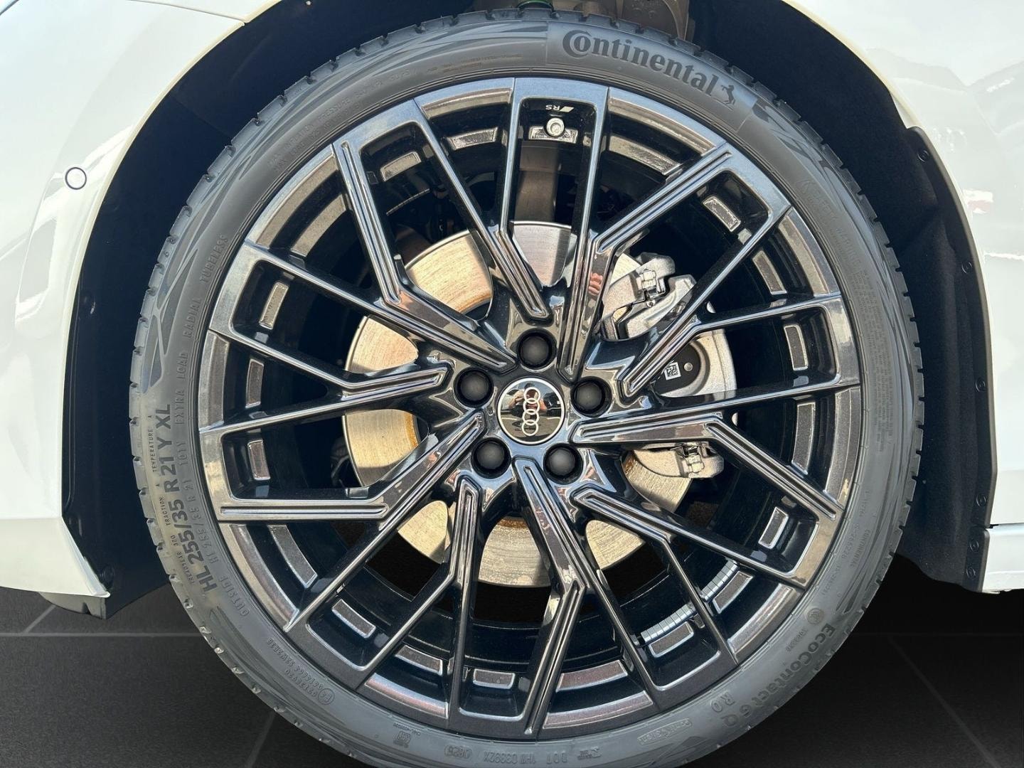 Bild über Audi A6 Avant edition one TDI quattro 150 kW S tronic - für weitere Informationen kontaktieren Sie den Audi Partner